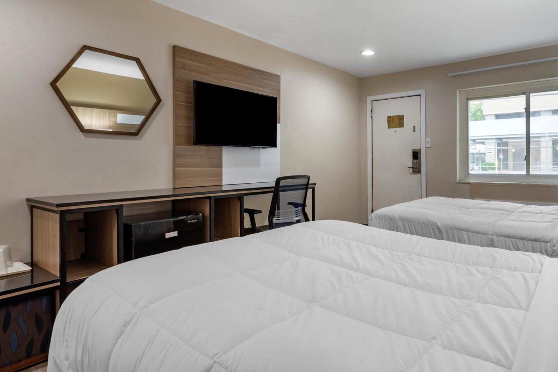 Rodeway Inn Oceanview photo 63