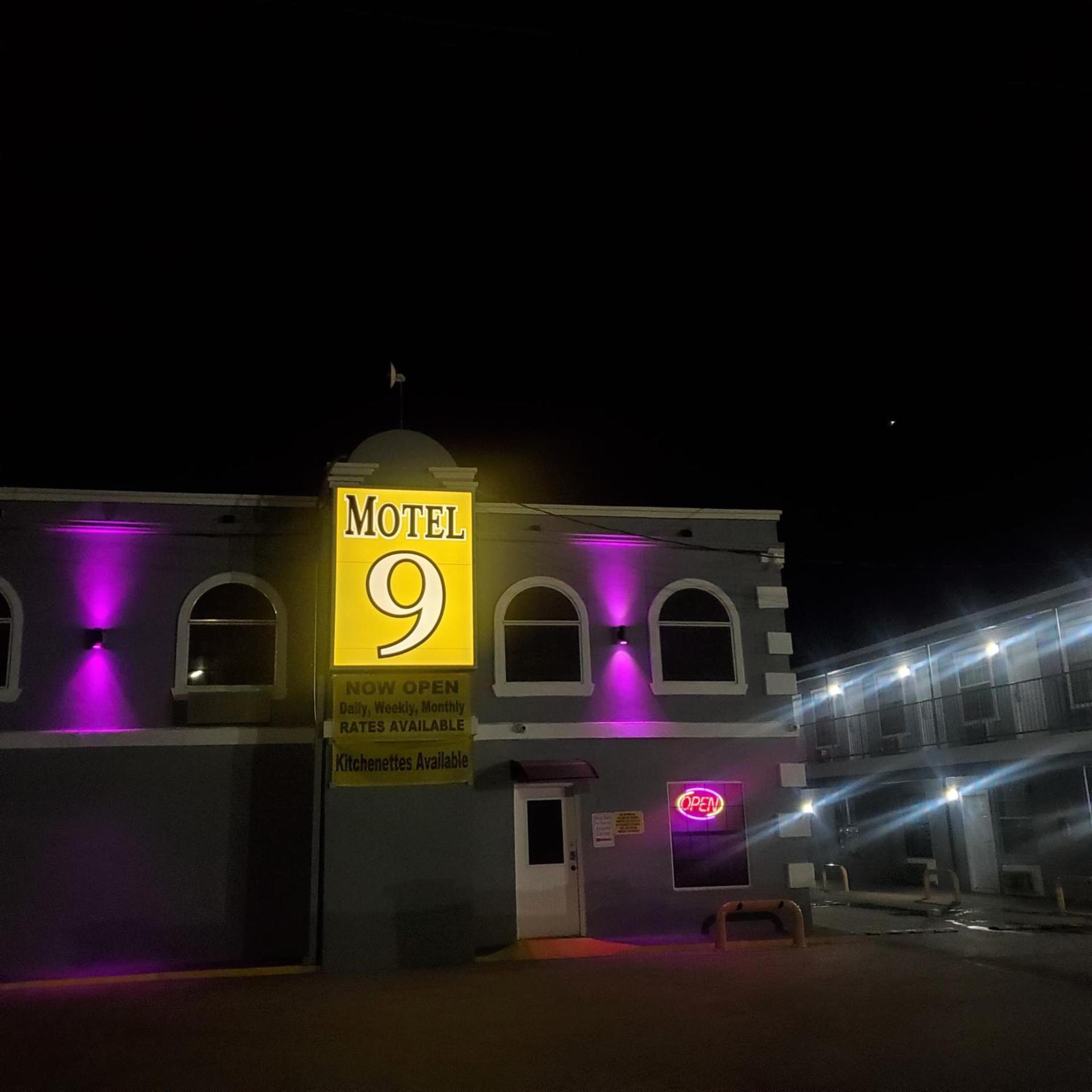 Motel 9 photo 8