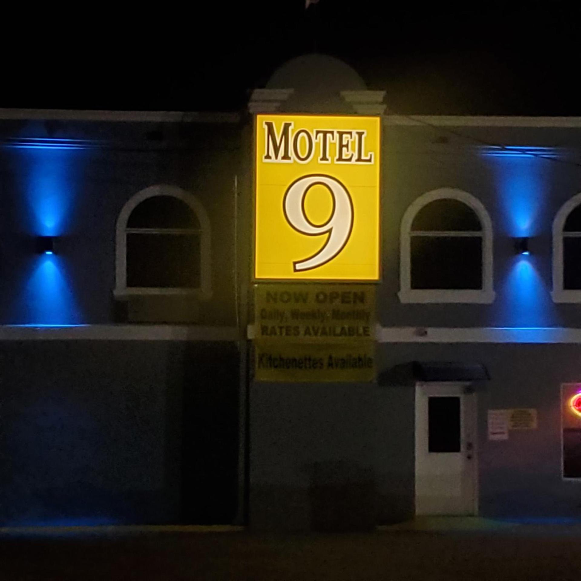 Motel 9 photo 10