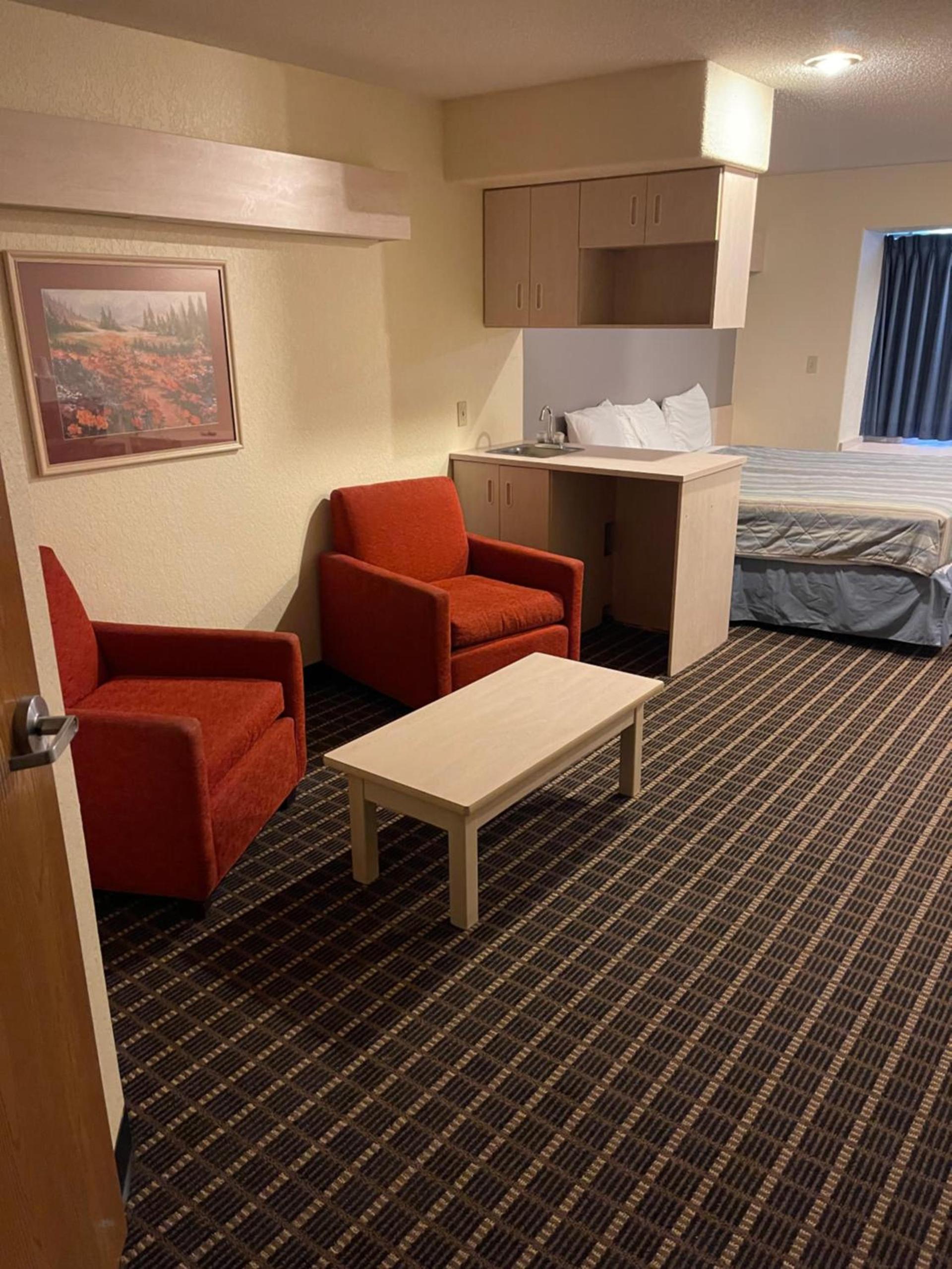 Chadron Inn & Suites photo 24