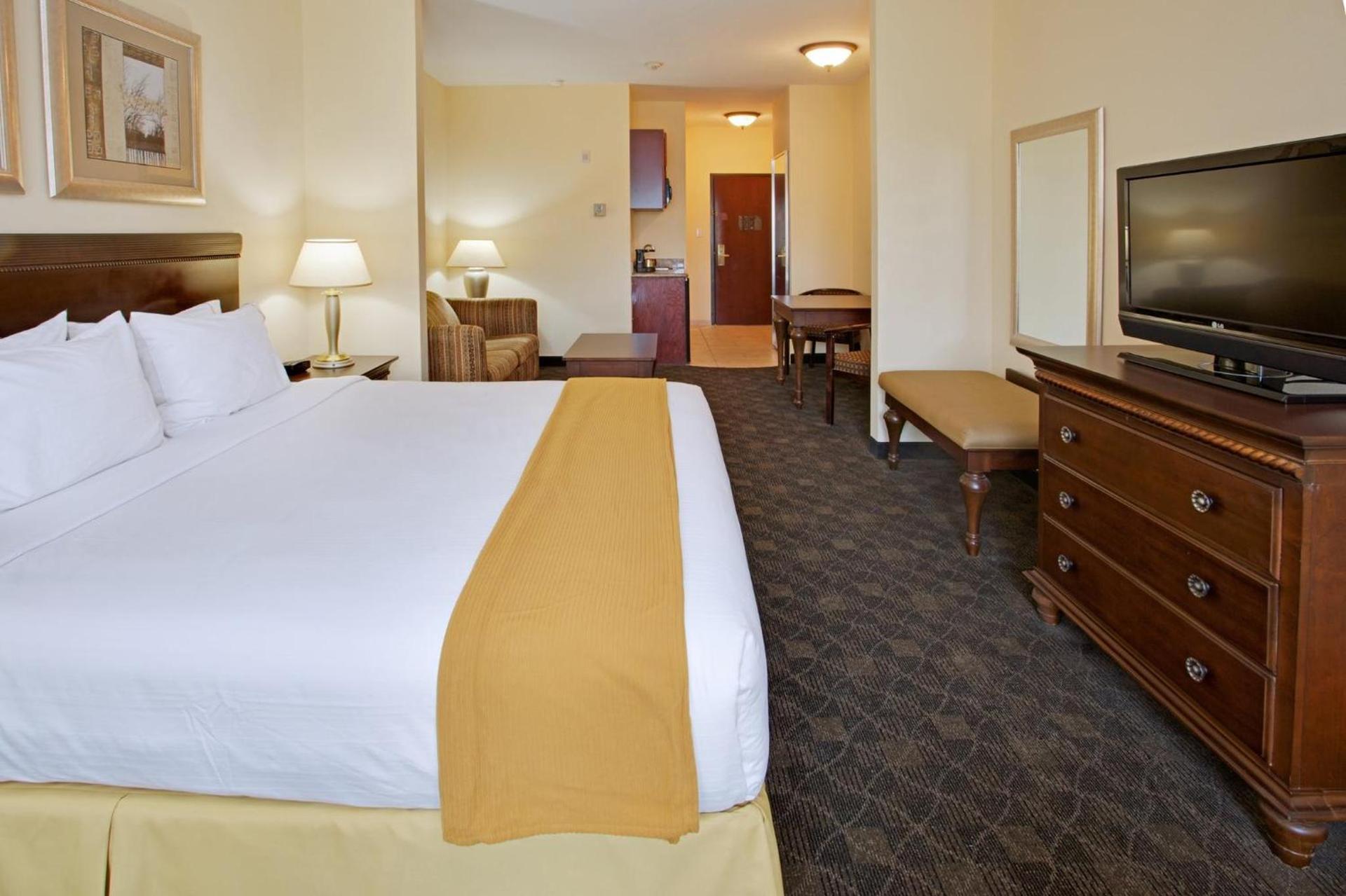 Holiday Inn Express Pearland by IHG photo 16