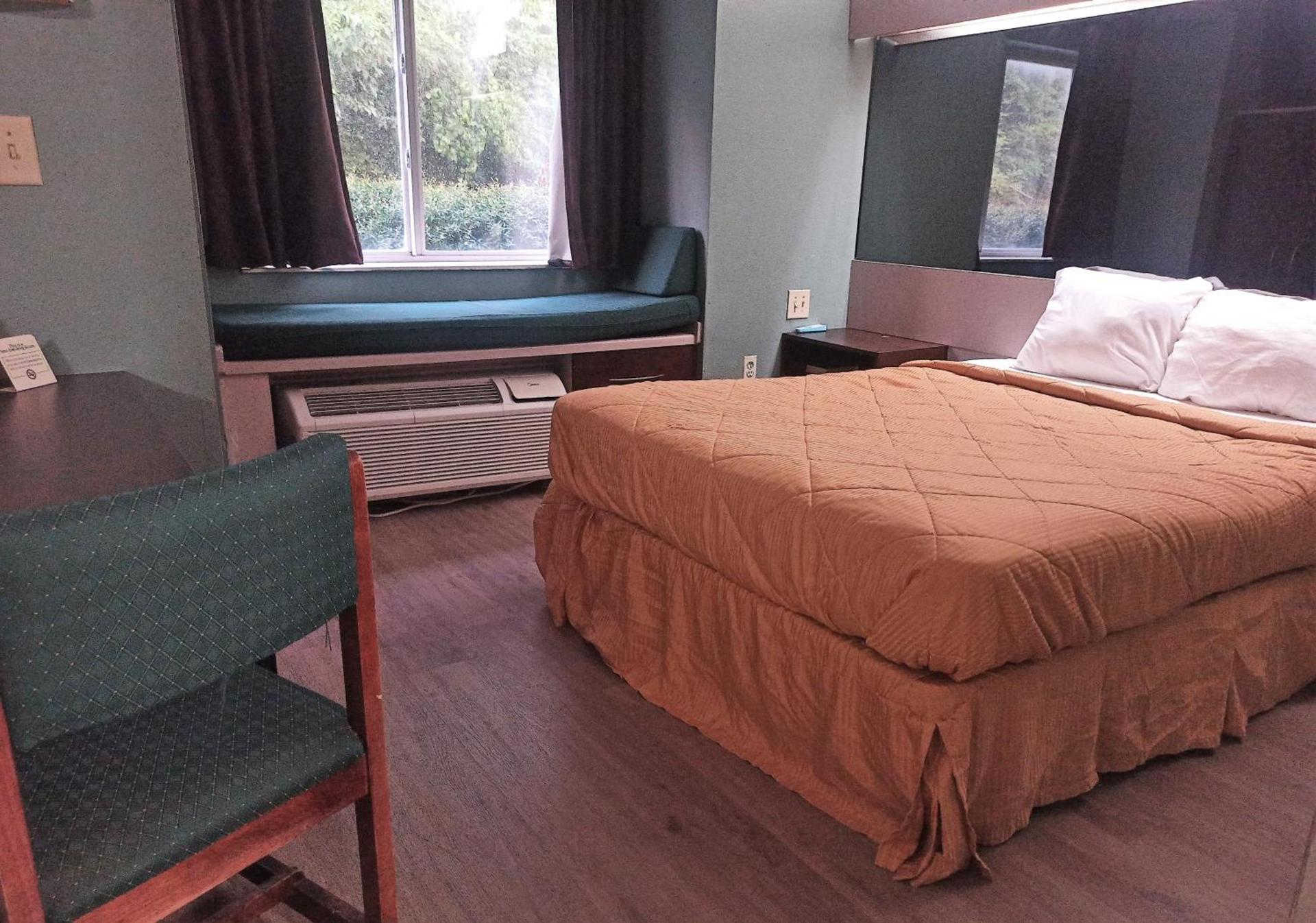 Budgetel Inn Birmingham photo 5