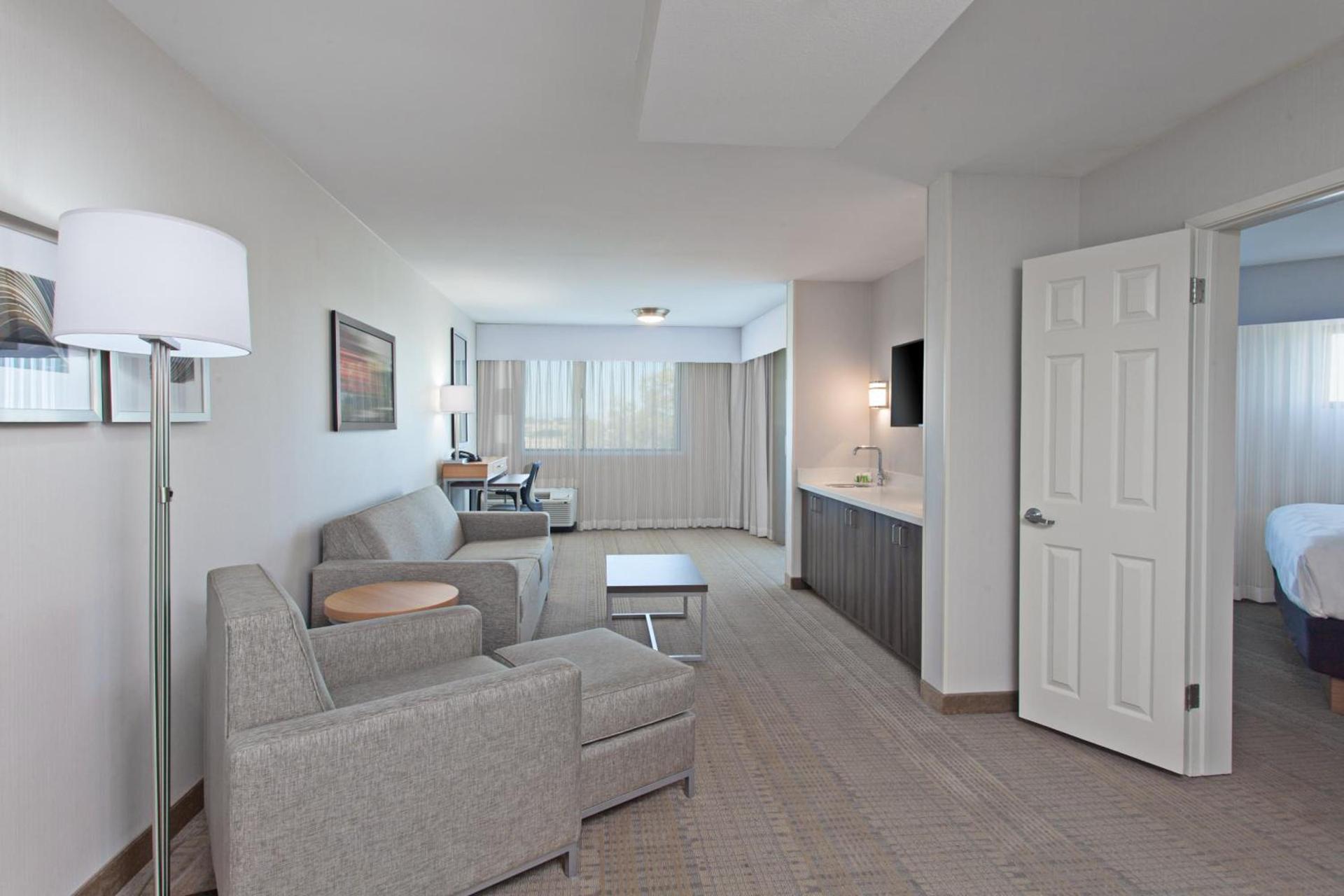Holiday Inn Palmdale-Lancaster by IHG photo 39
