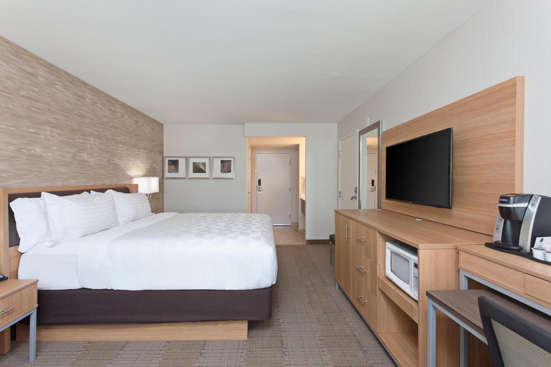 Holiday Inn Palmdale-Lancaster by IHG photo 33