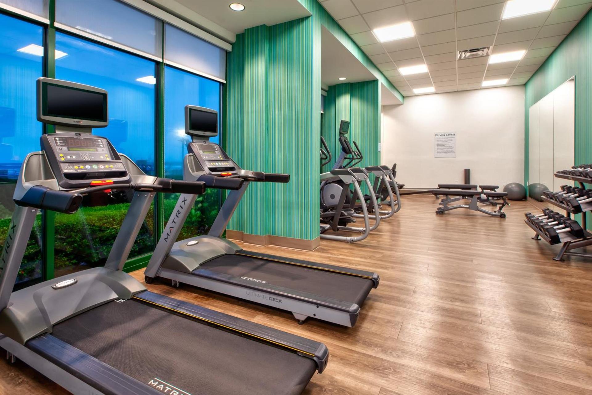 Holiday Inn Express & Suites VA Beach Oceanfront by IHG photo 21