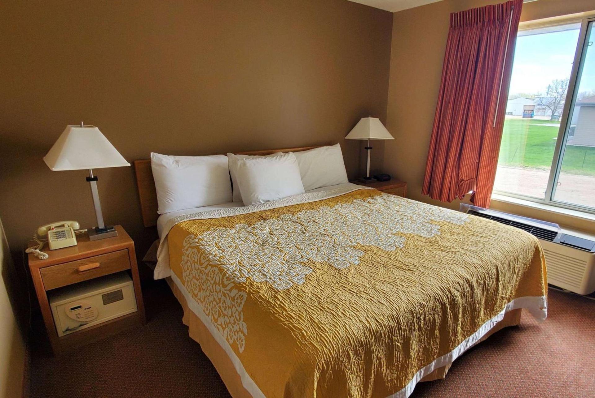Days Inn by Wyndham Worthington photo 16