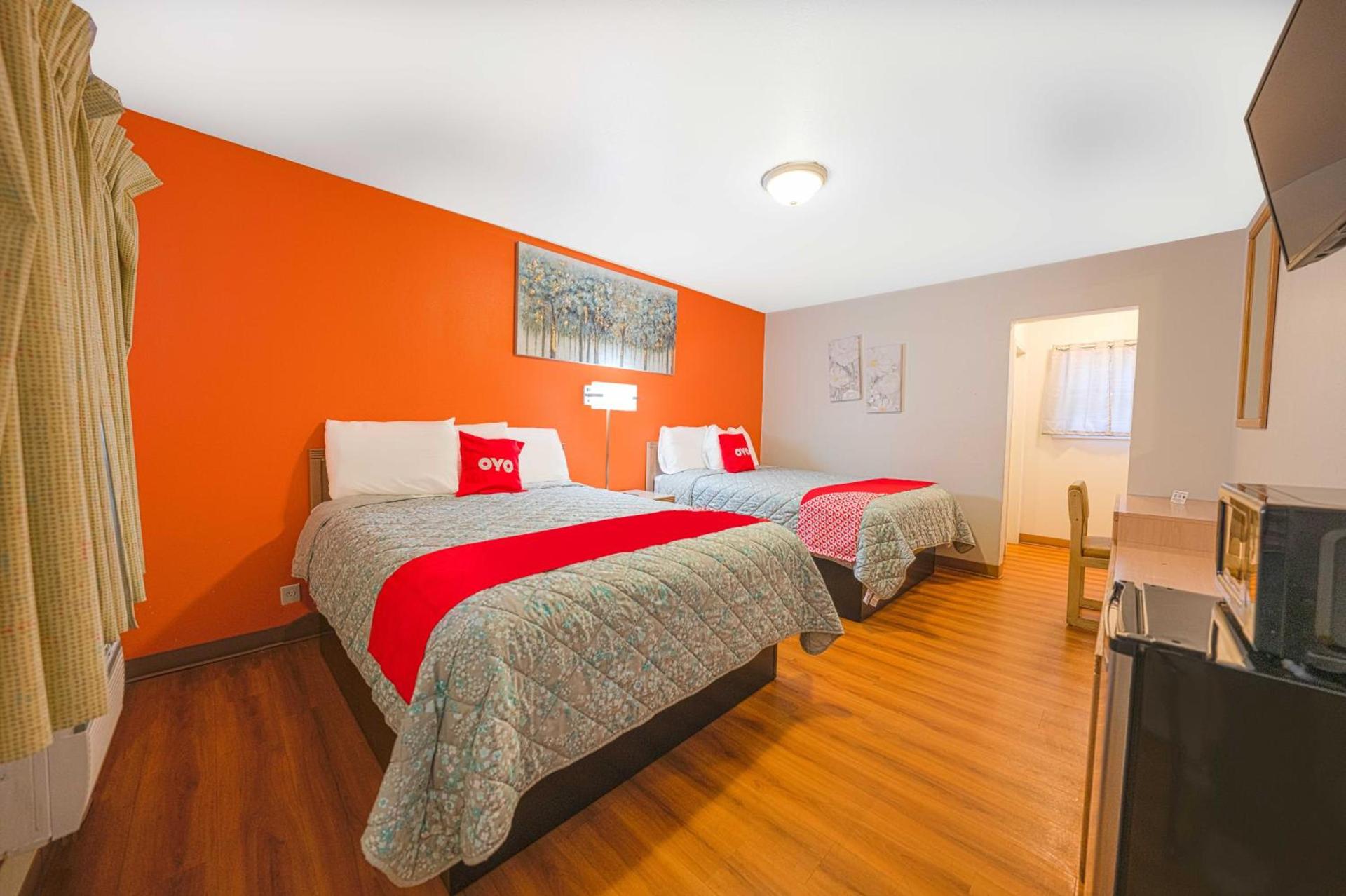 Royal Gateway Motel photo 6