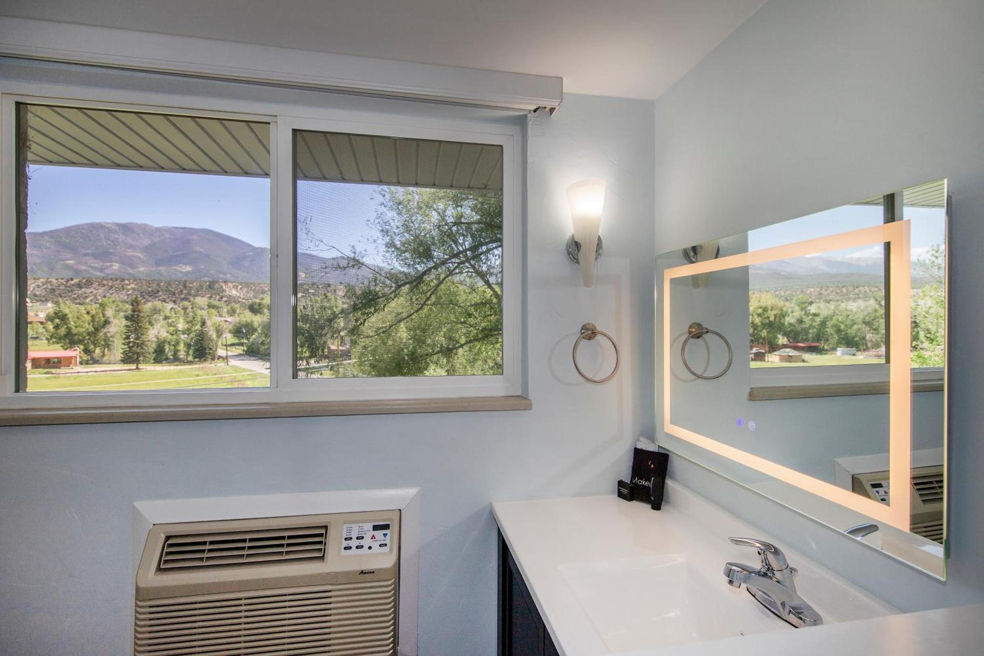 Silver Ridge Lodge photo 14