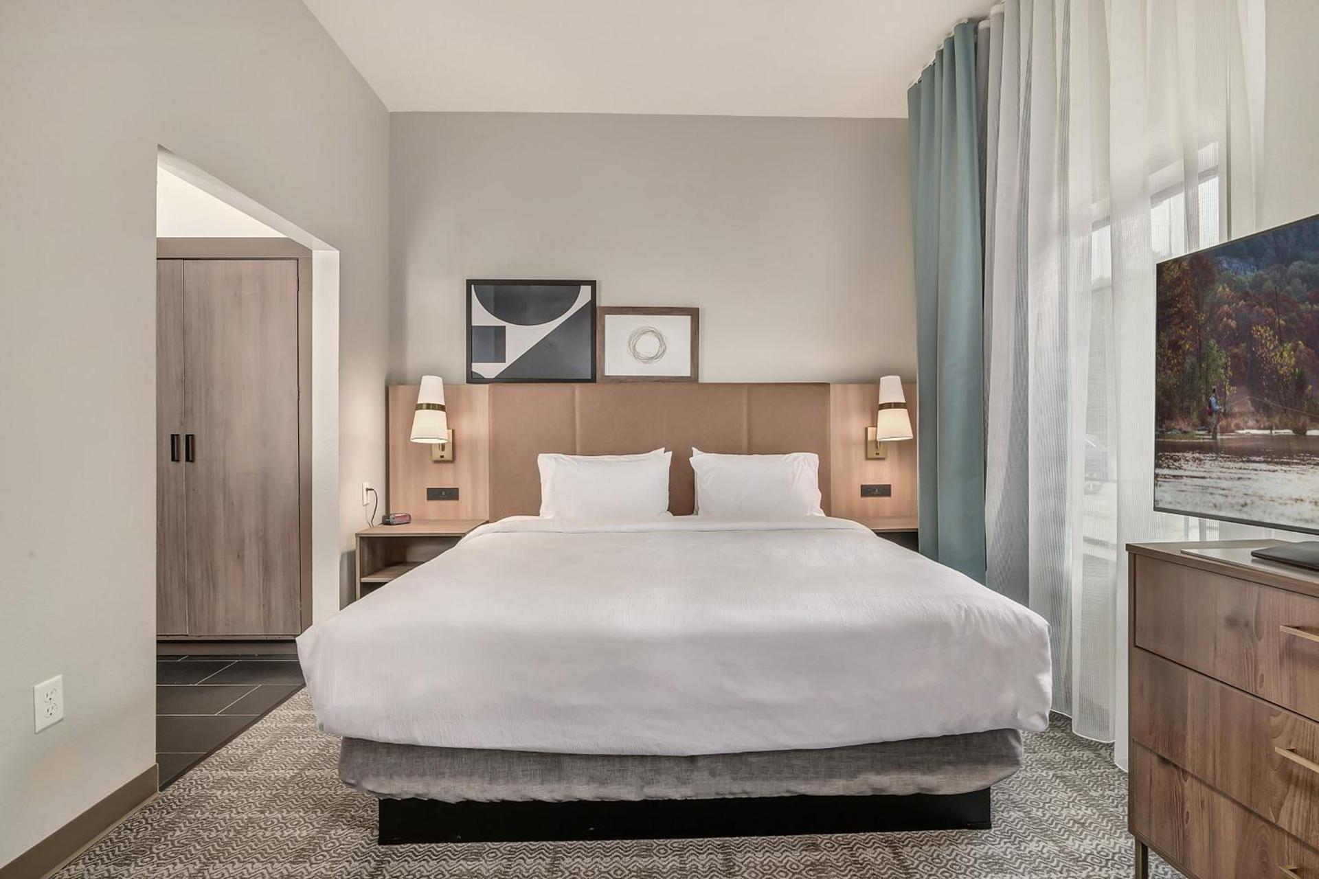 Staybridge Suites Tyler University Area by IHG photo 63