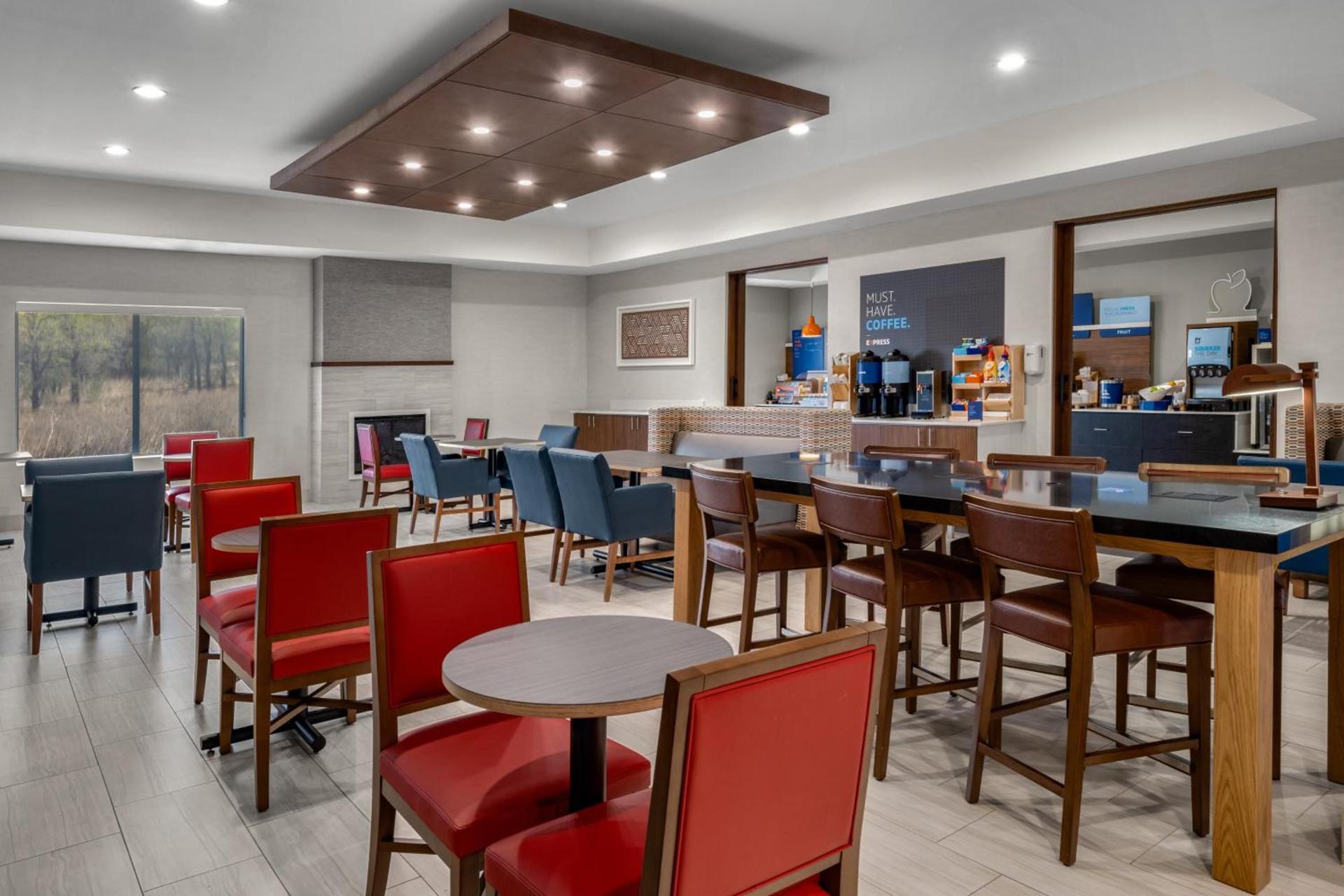 Holiday Inn Express & Suites Graham by IHG photo 11