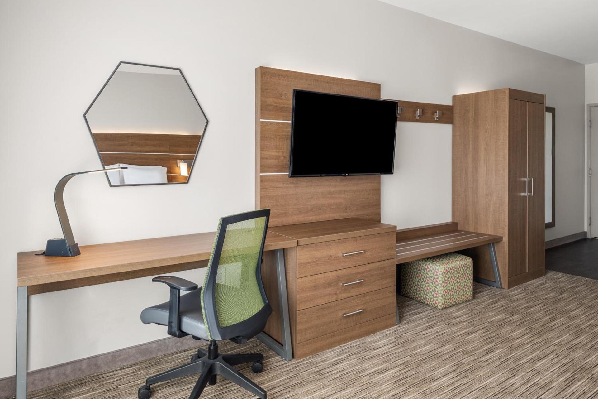 Holiday Inn Express & Suites Graham by IHG photo 18