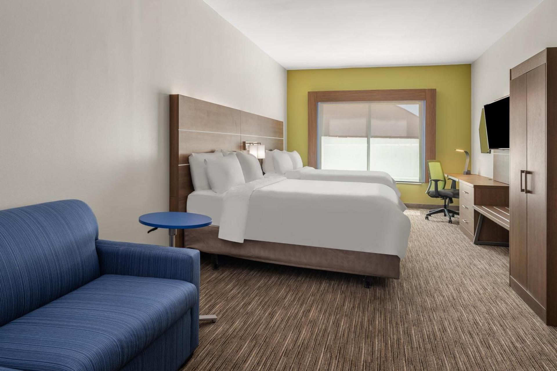 Holiday Inn Express & Suites Graham by IHG photo 10