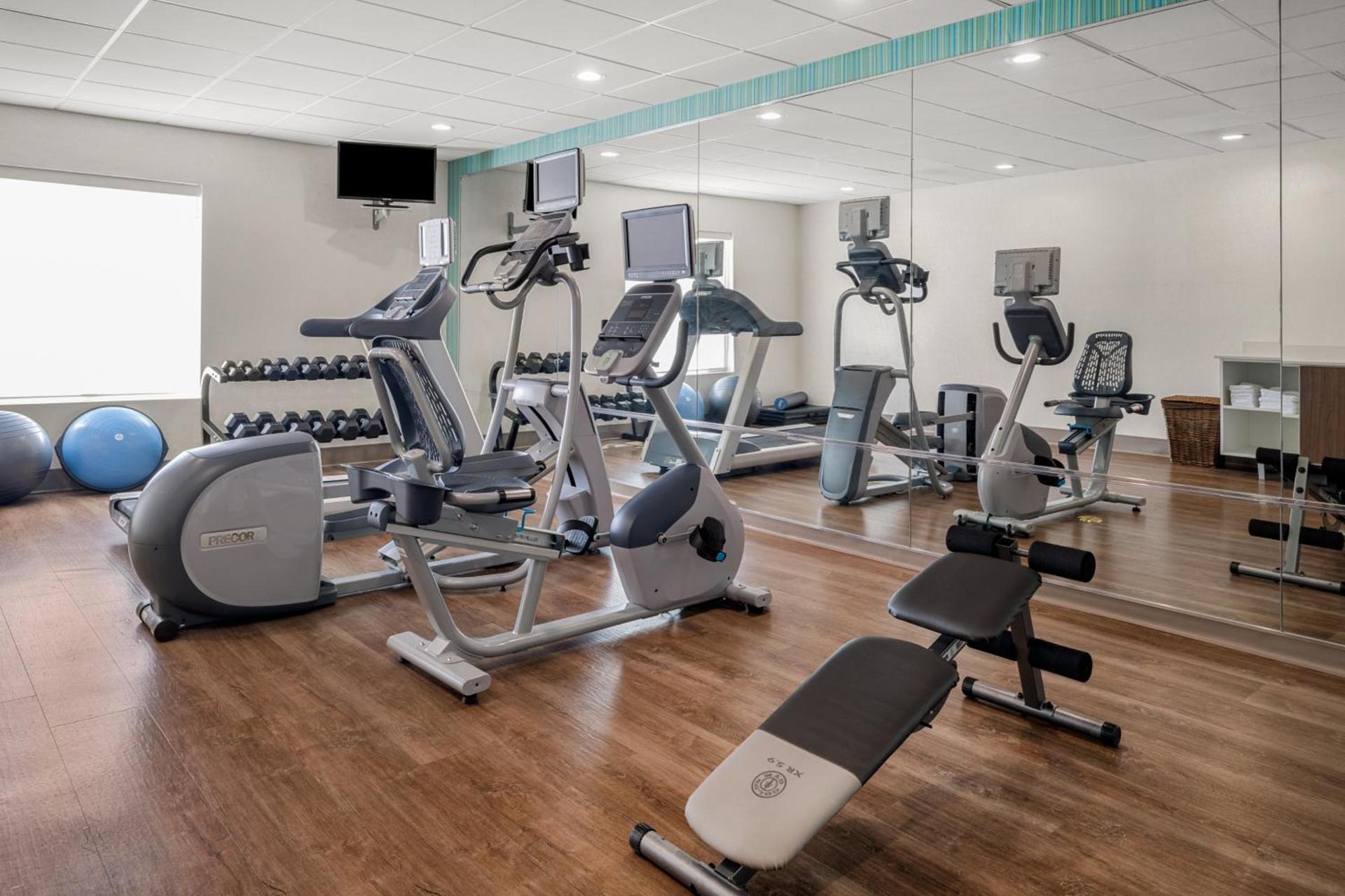 Holiday Inn Express & Suites Graham by IHG photo 15