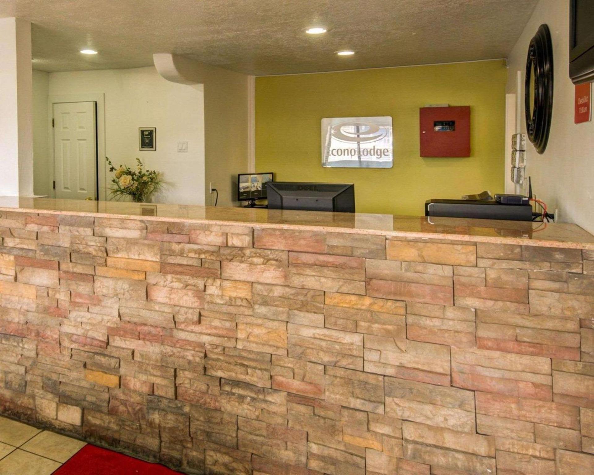 Econo Lodge Albuquerque East photo 5