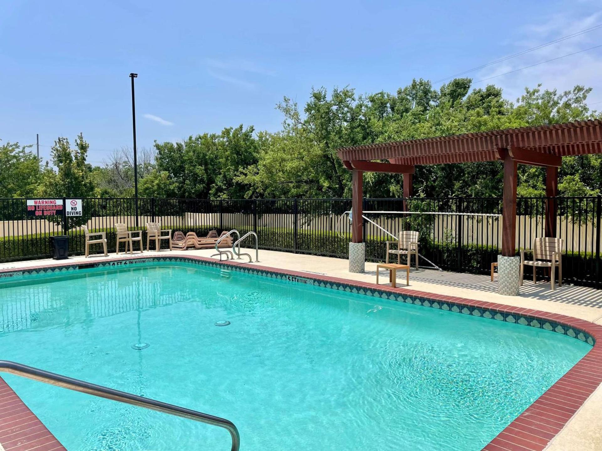 Best Western Roanoke Inn & Suites photo 15