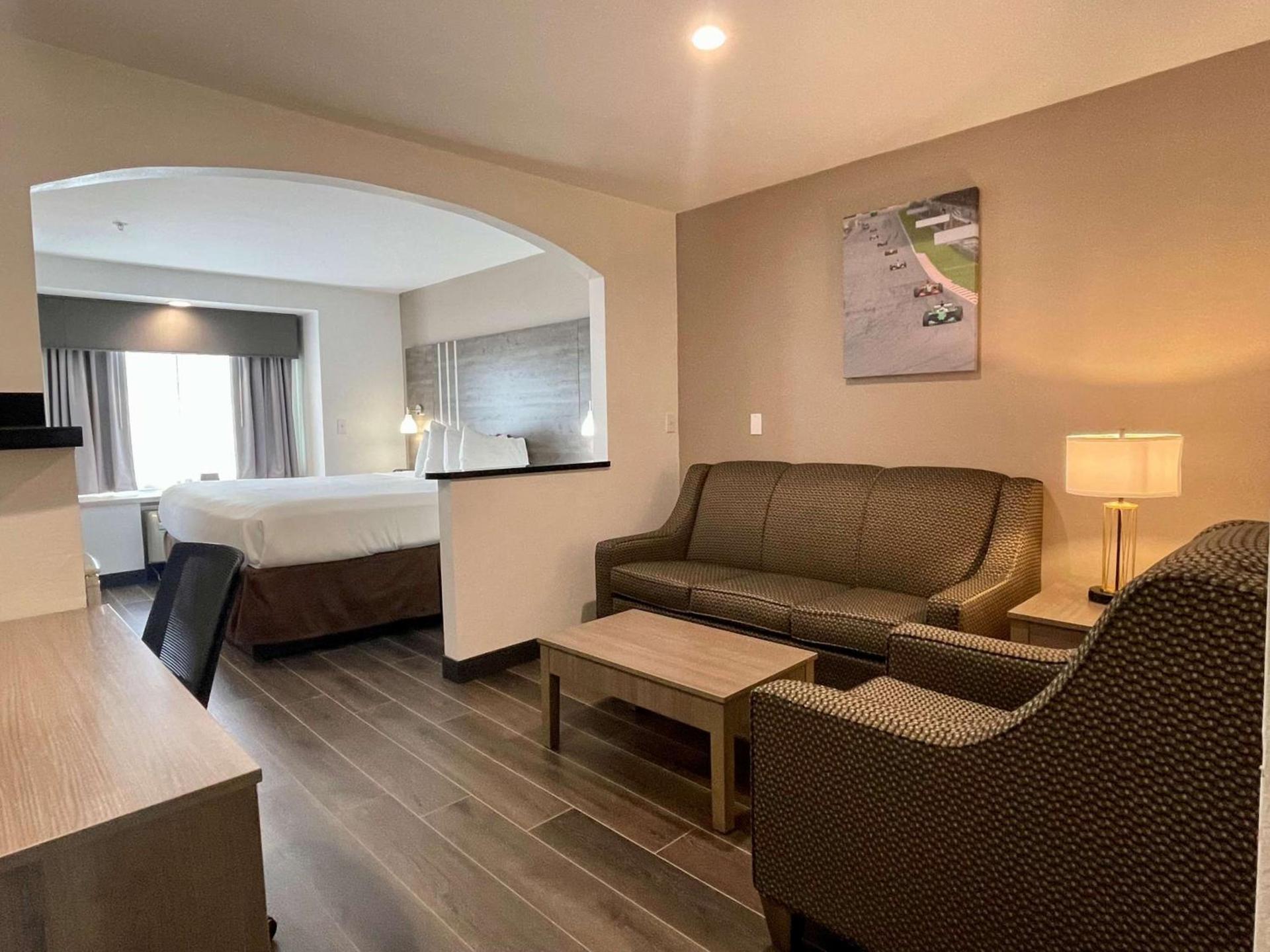 Best Western Roanoke Inn & Suites photo 8