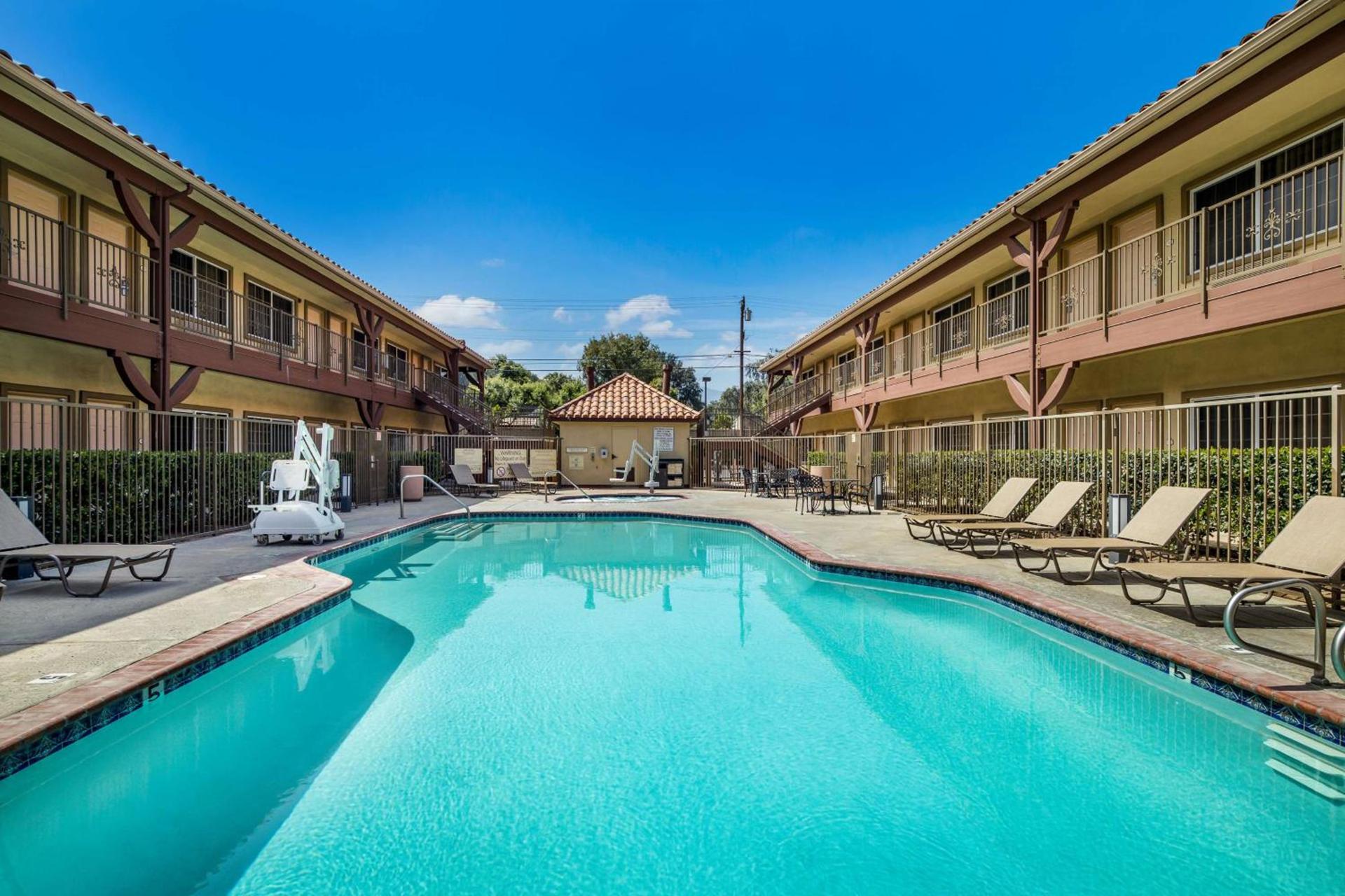 Best Western Corona Hotel & Suites photo 10
