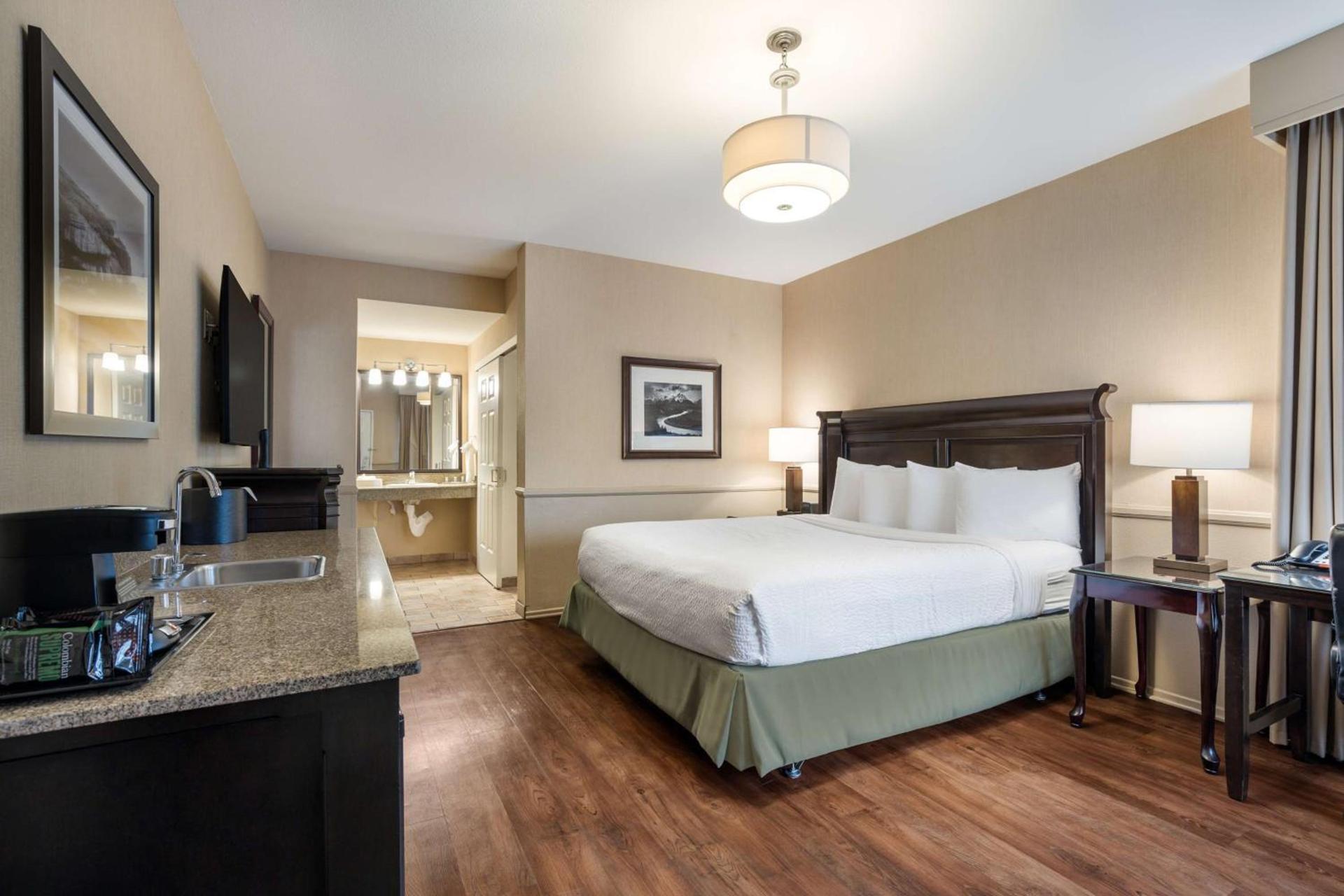 Best Western Corona Hotel & Suites photo 15