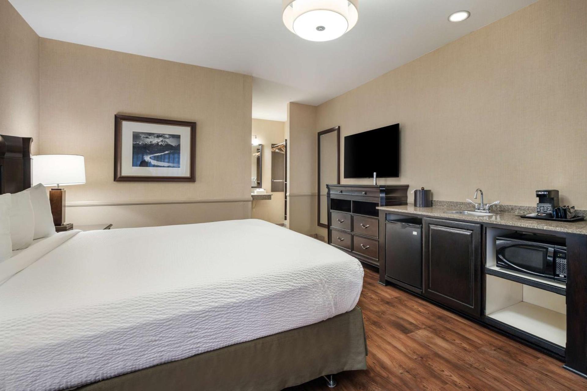 Best Western Corona Hotel & Suites photo 17