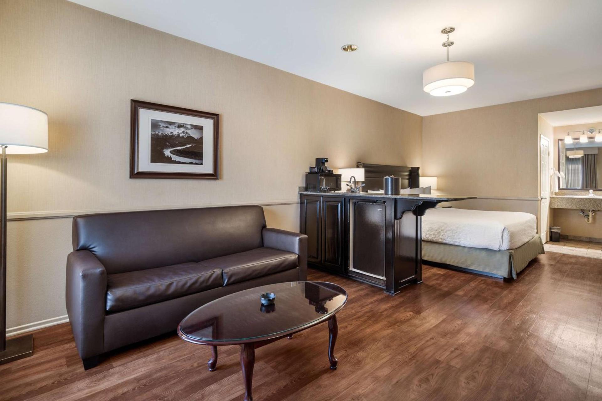 Best Western Corona Hotel & Suites photo 12