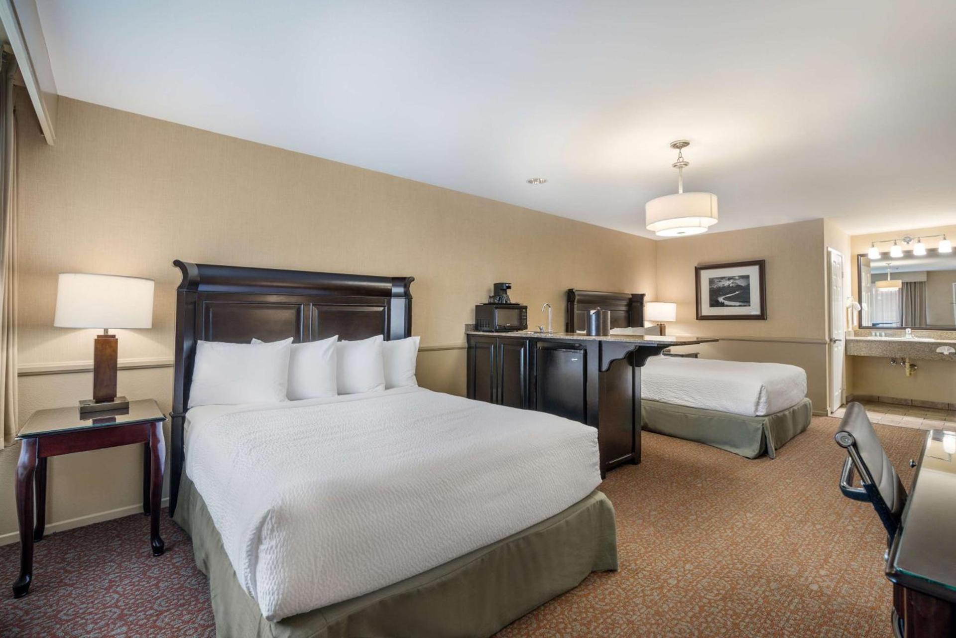 Best Western Corona Hotel & Suites photo 7