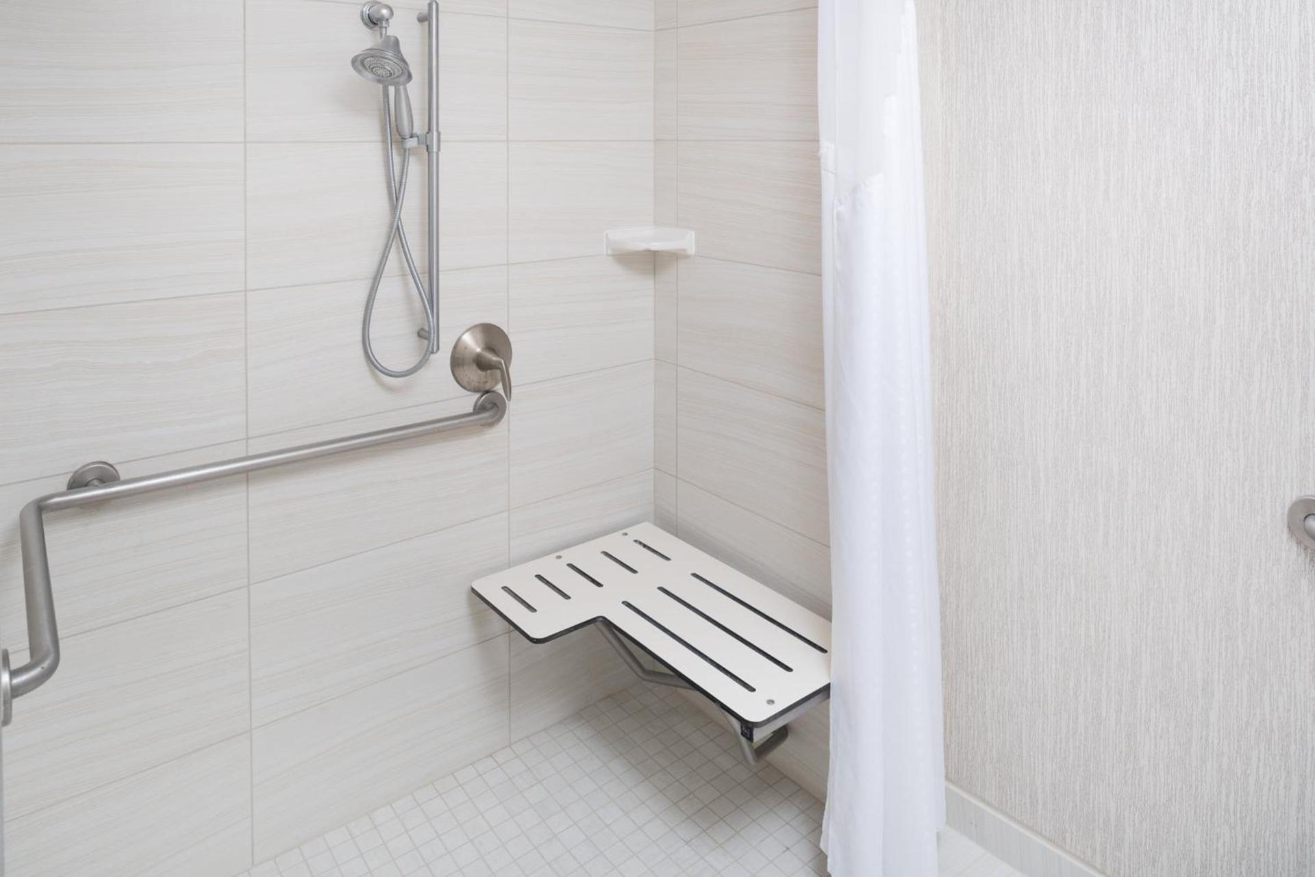 Holiday Inn Express - Downtown San Diego by IHG photo 27