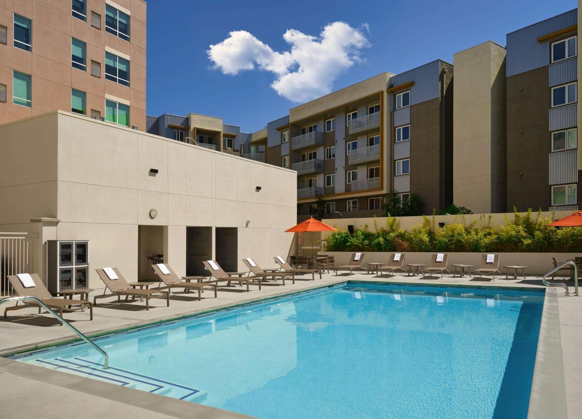 Hyatt House LA - University Medical Center photo 8