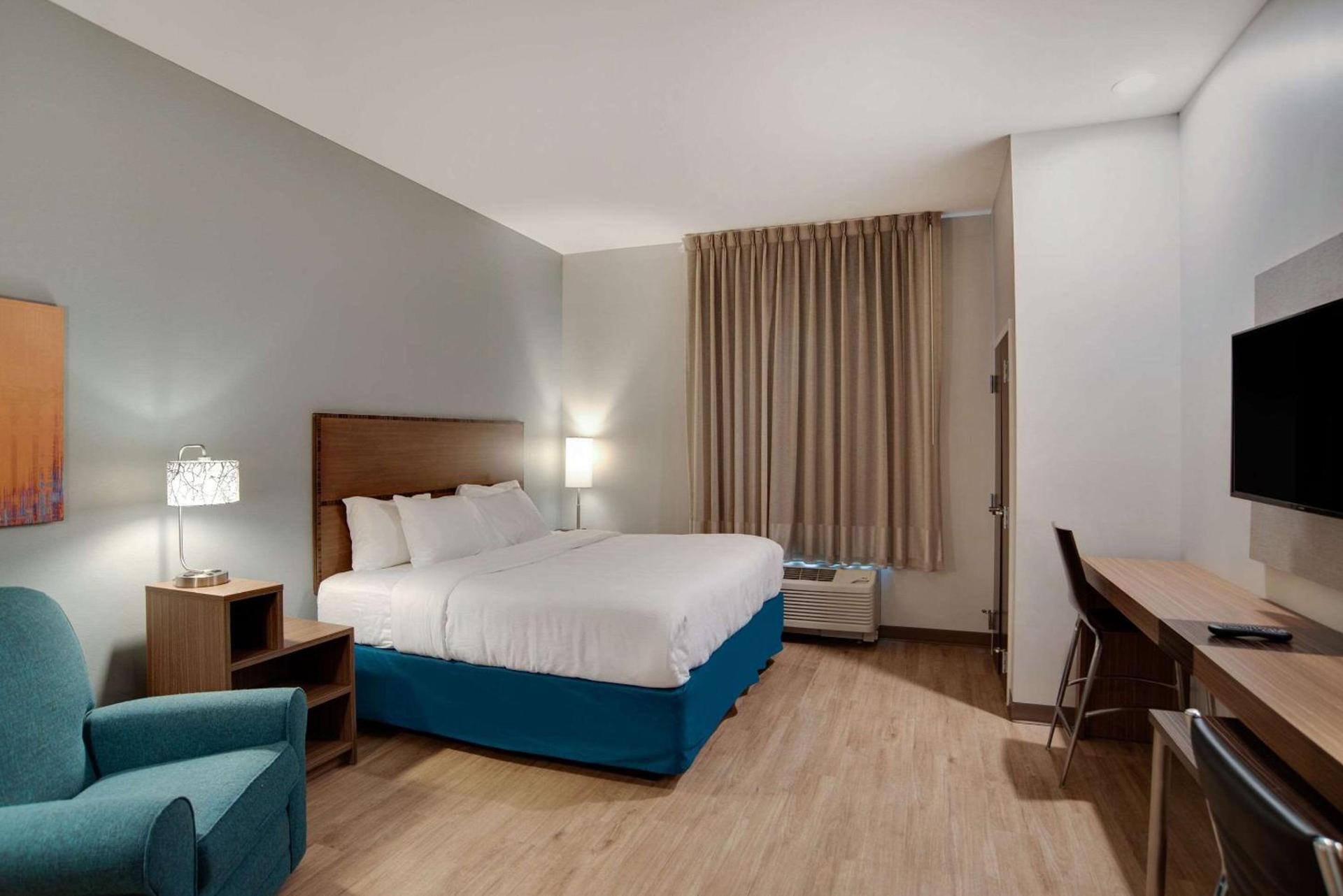 MainStay Suites Carlisle - Harrisburg photo 31