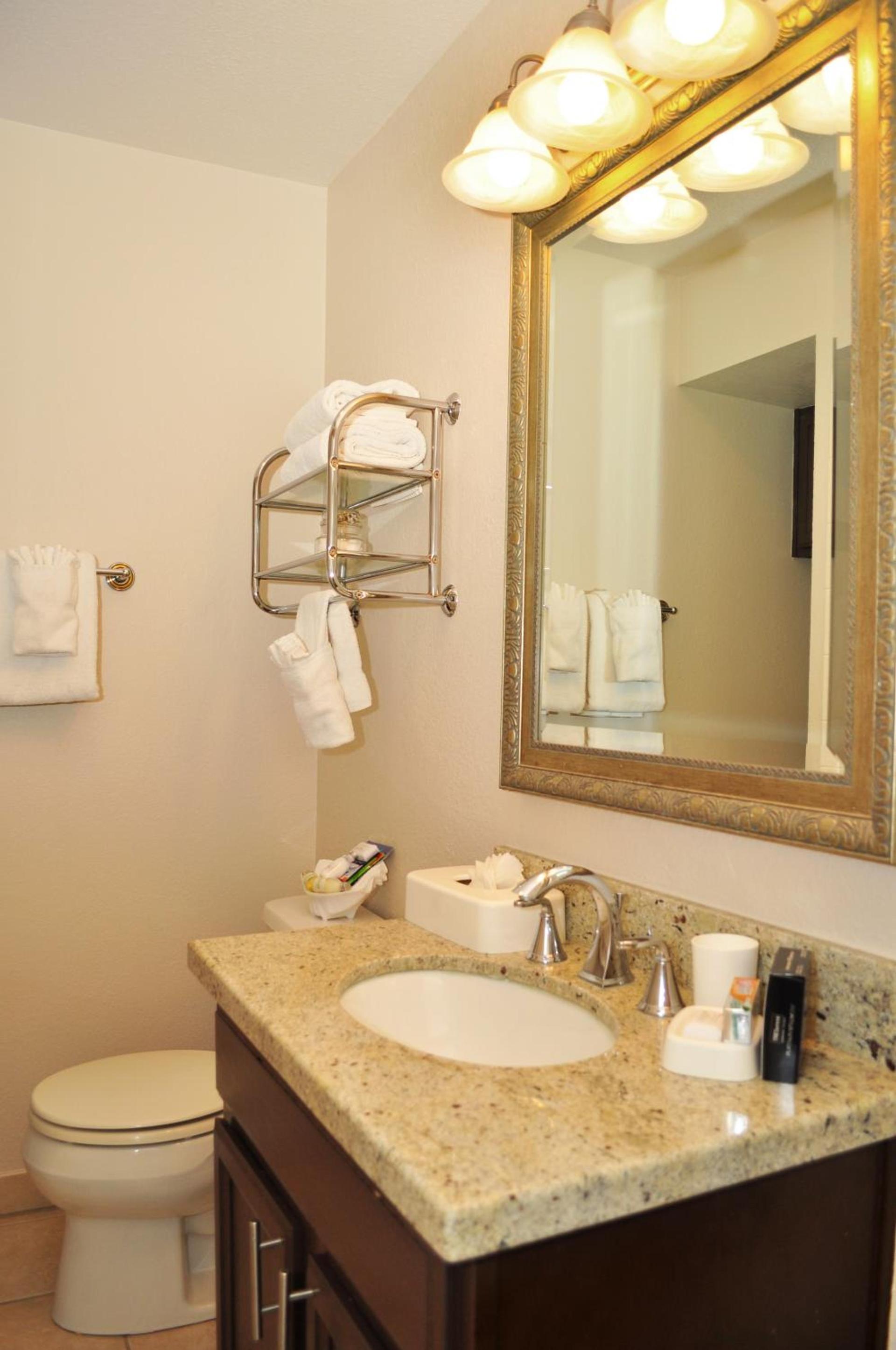 Laguna Shores Studio Suites photo 28