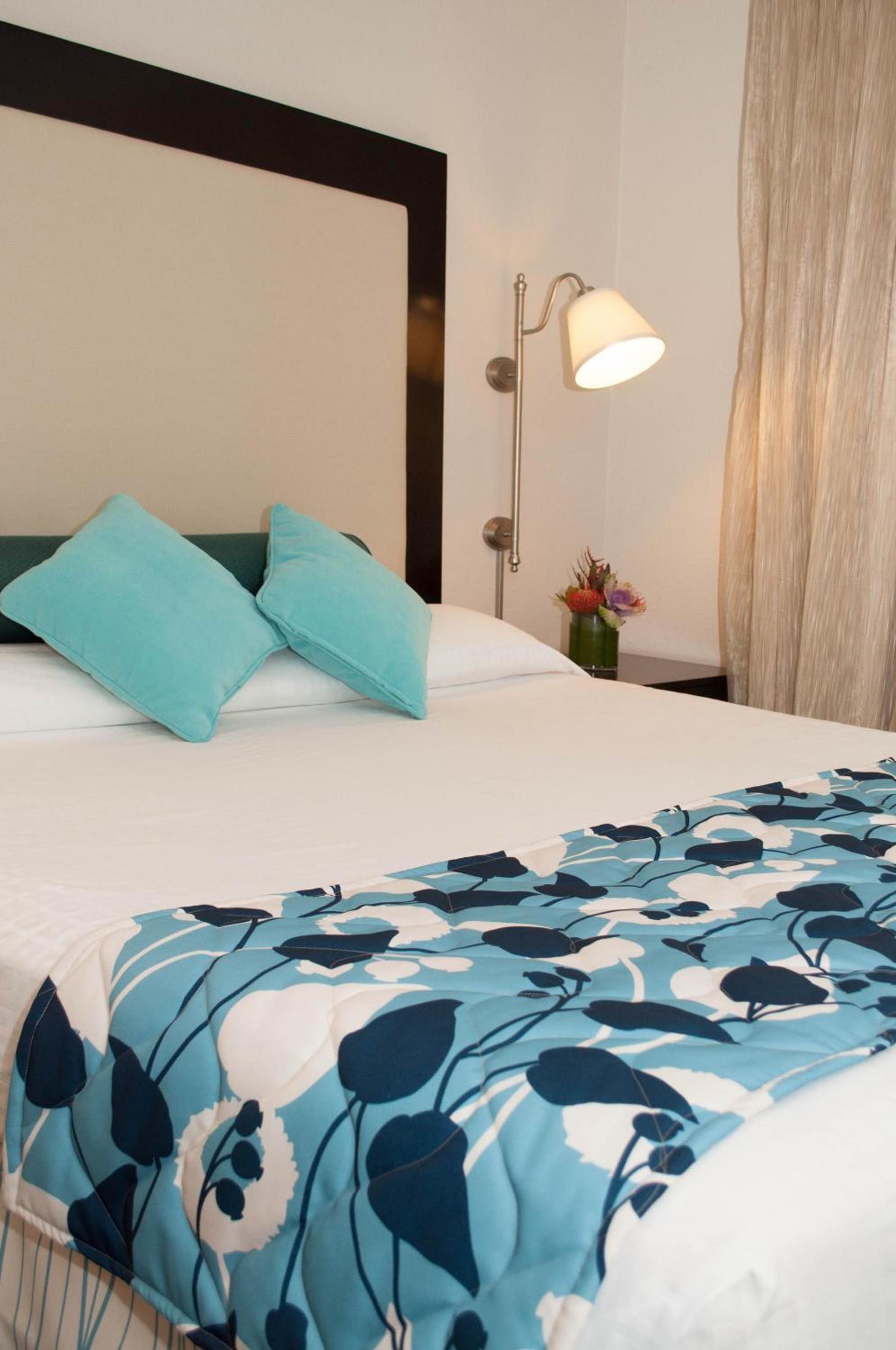 Laguna Shores Studio Suites photo 17