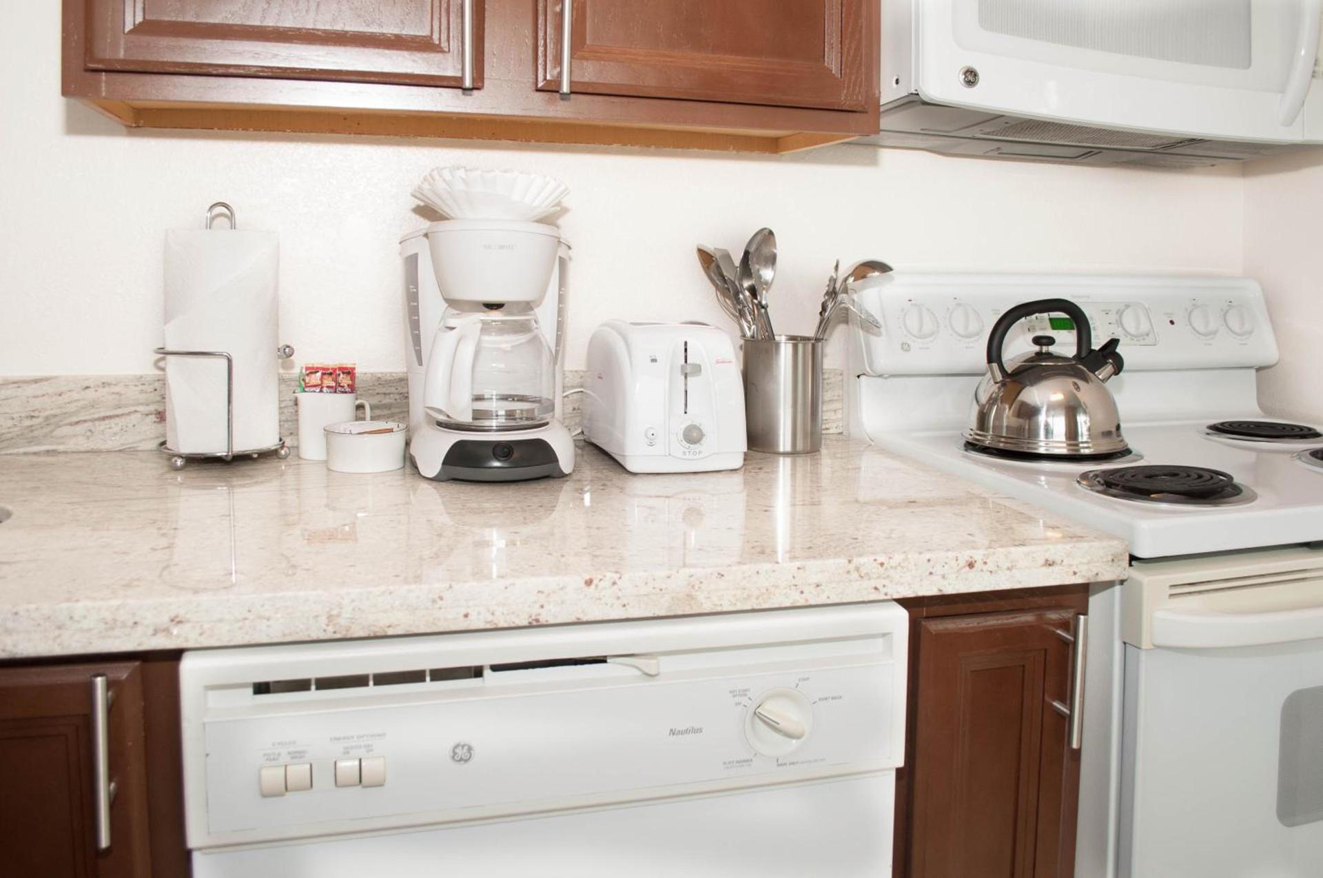 Laguna Shores Studio Suites photo 23