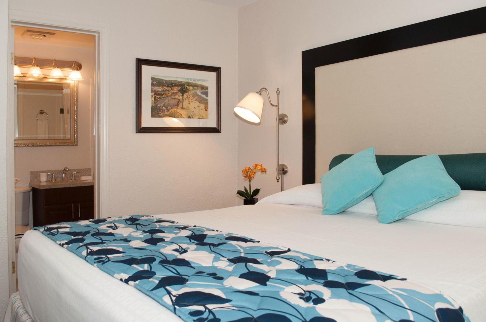 Laguna Shores Studio Suites photo 18