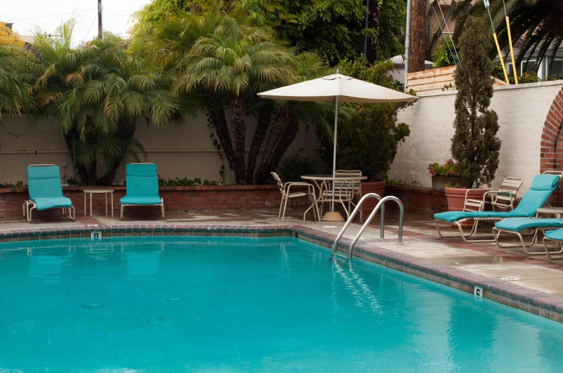 Laguna Shores Studio Suites photo 5