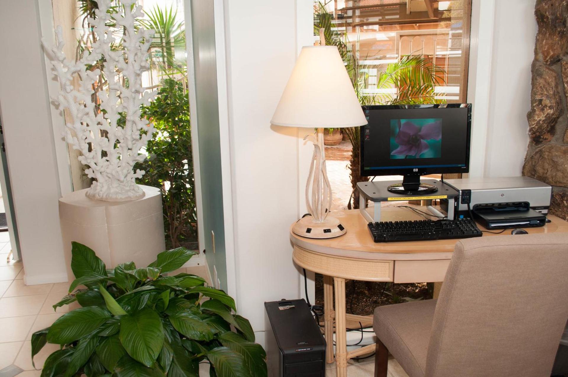 Laguna Shores Studio Suites photo 29