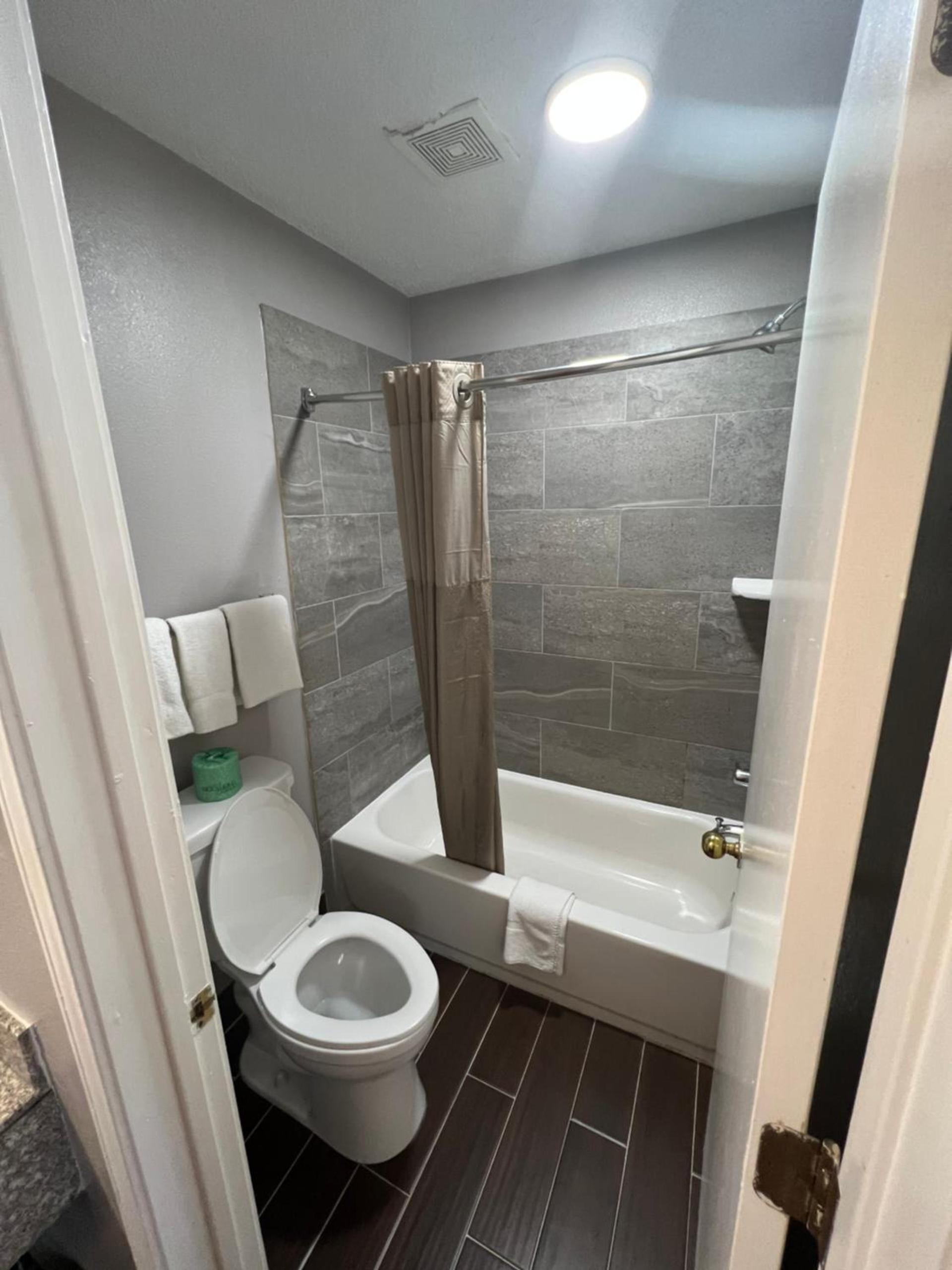 Keywest Inn - Tuscumbia - Muscle Shoals photo 37