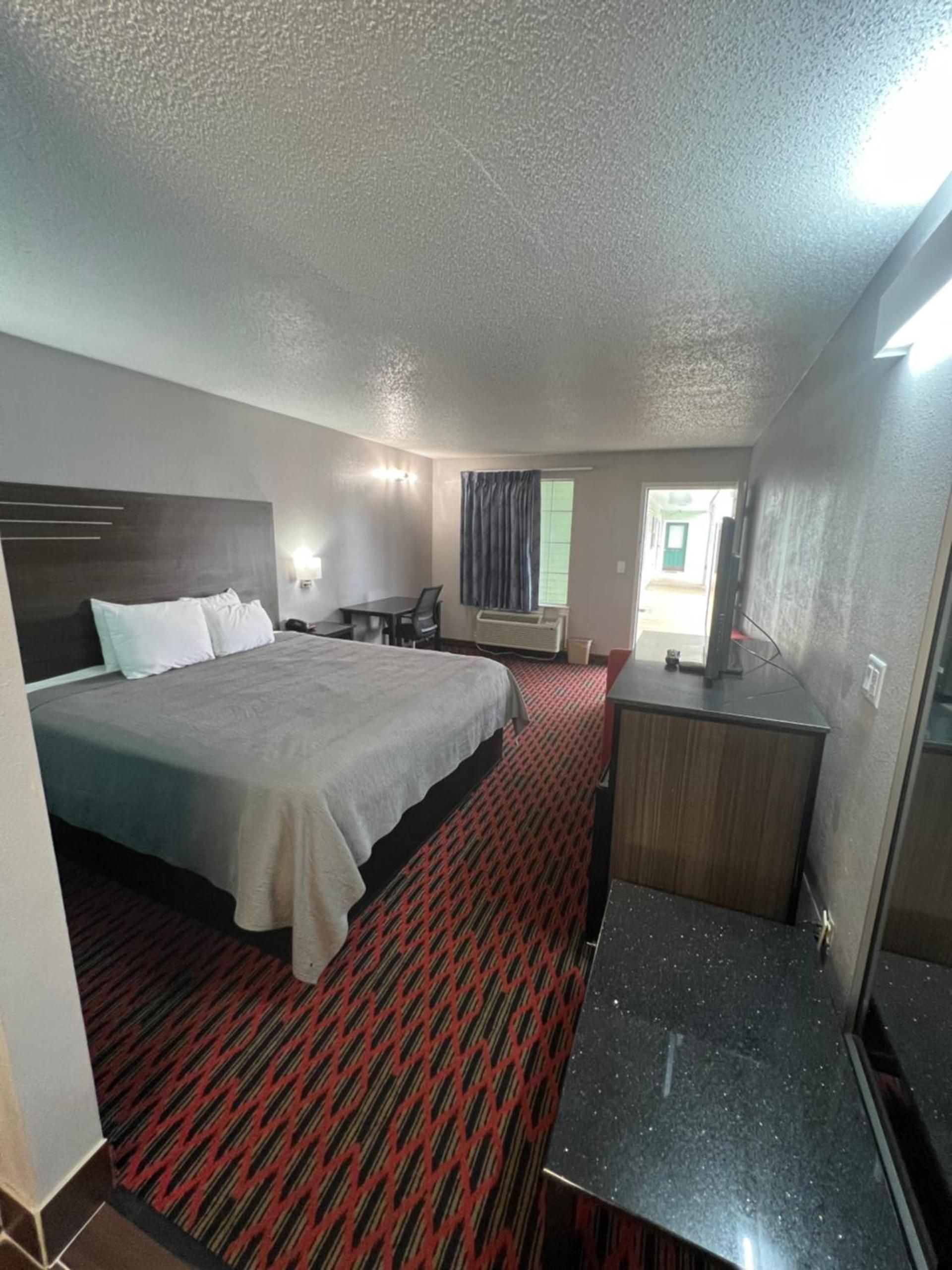 Keywest Inn - Tuscumbia - Muscle Shoals photo 46