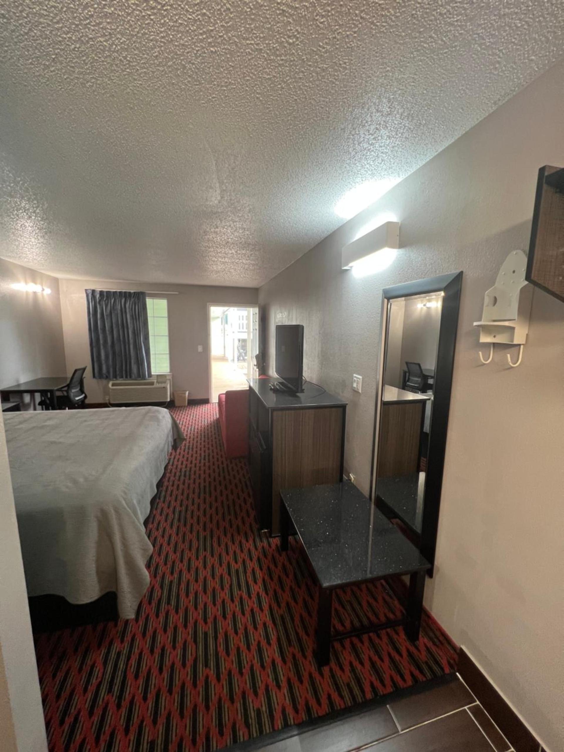 Keywest Inn - Tuscumbia - Muscle Shoals photo 48