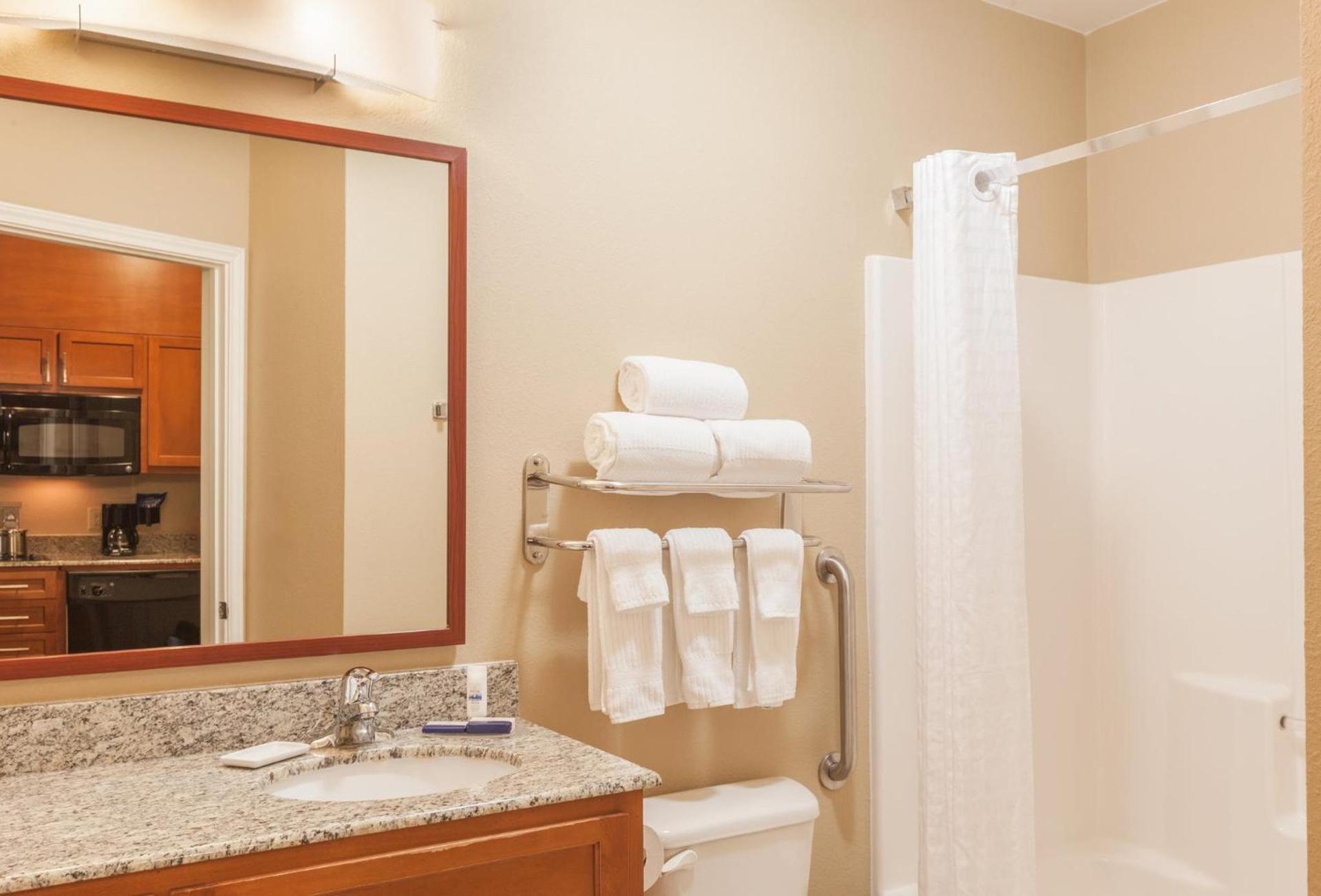 Candlewood Suites Houston I-10 East by IHG photo 36