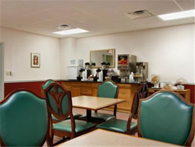 Super 8 by Wyndham Dover photo 4