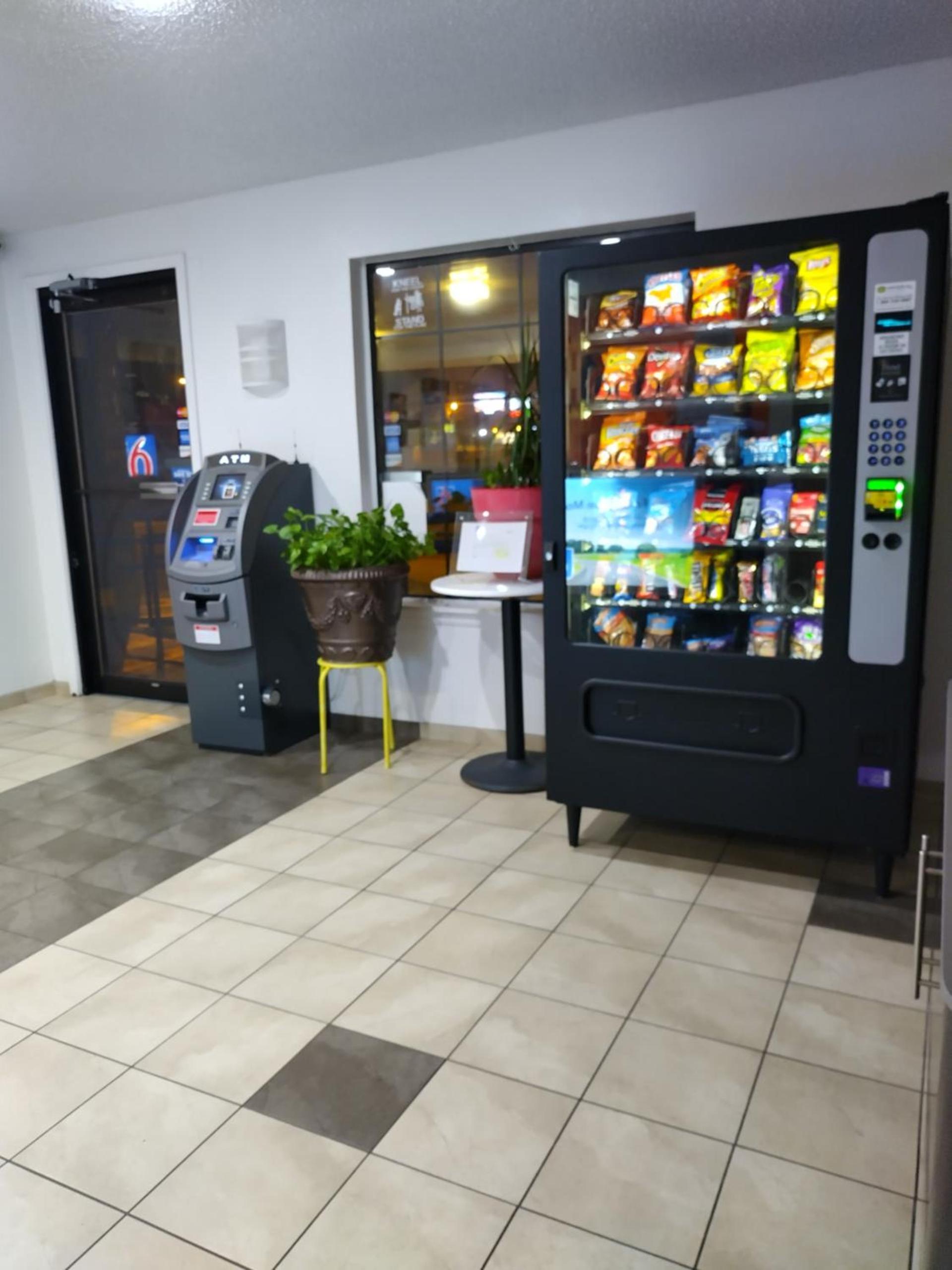 Motel 6-Lawton, OK photo 32