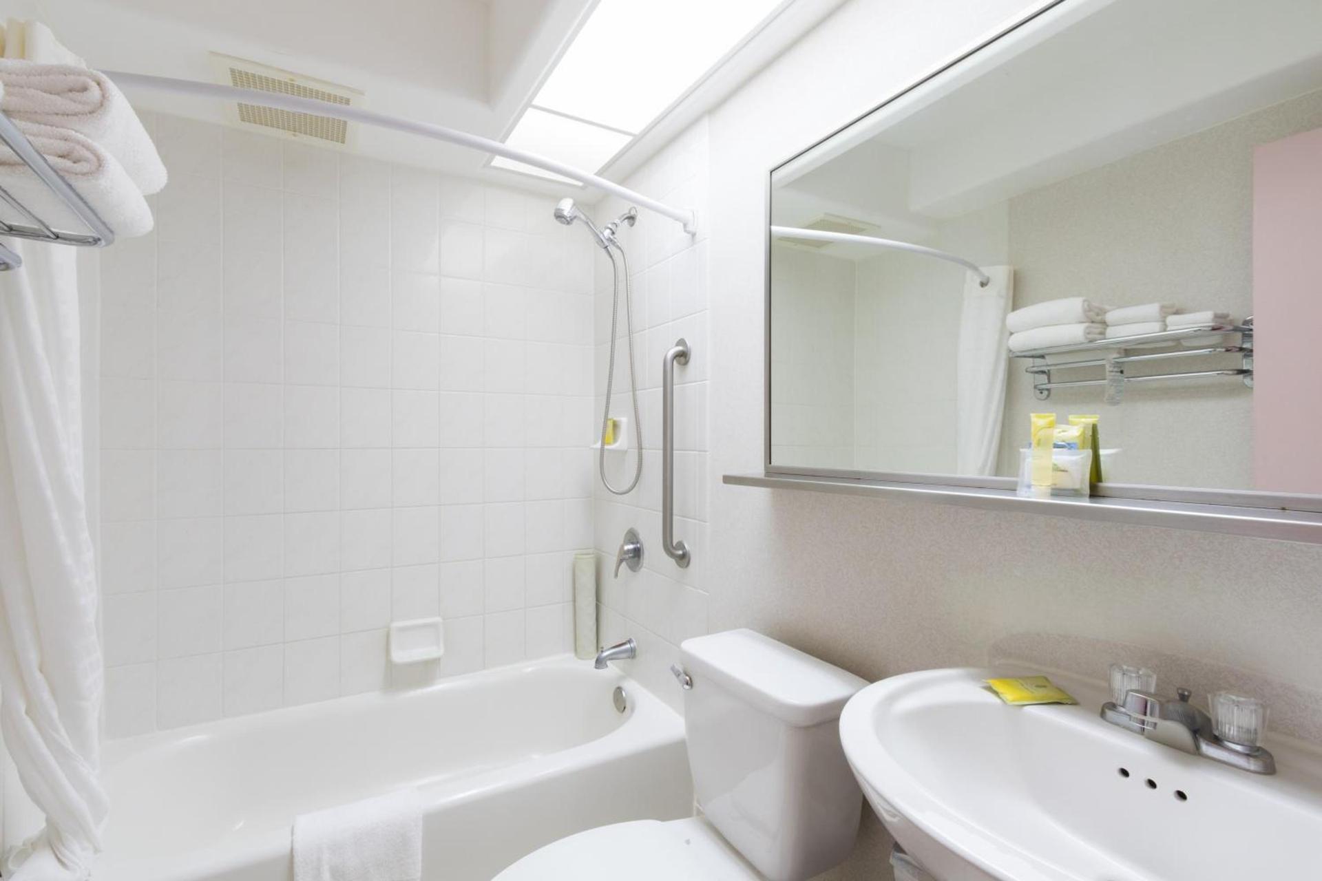 Ilima Hotel photo 24