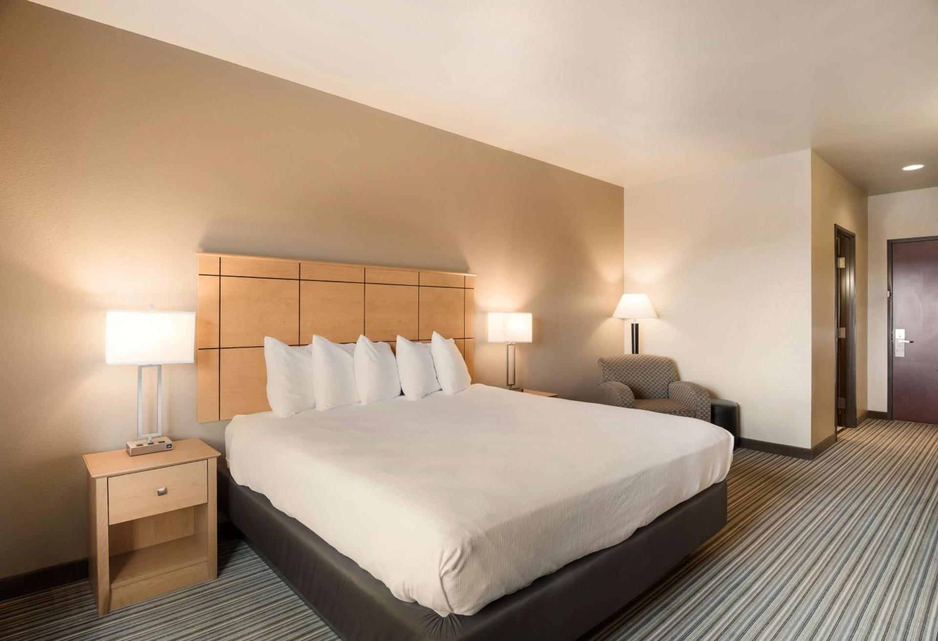 Best Western Shelby Inn & Suites photo 18