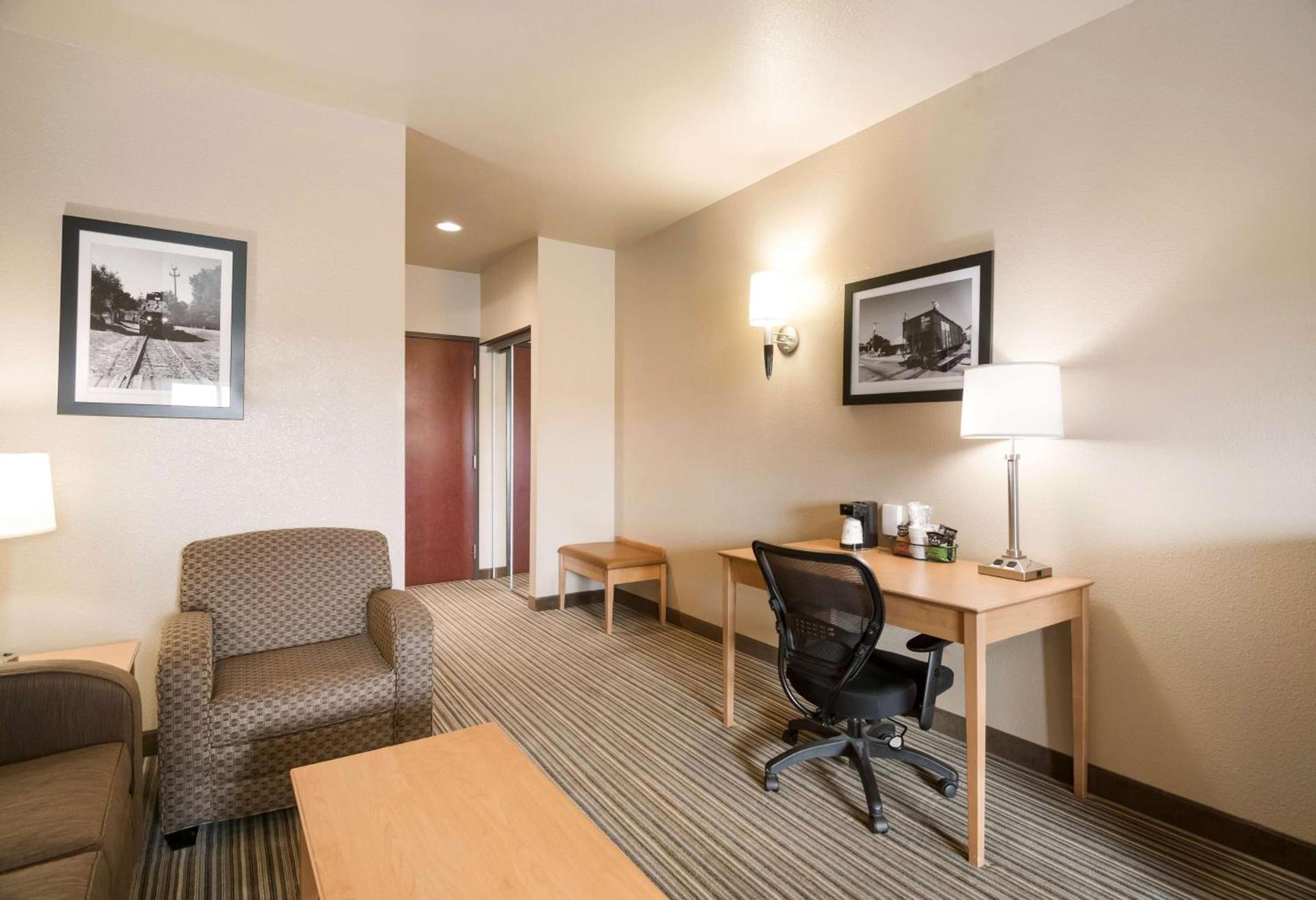 Best Western Shelby Inn & Suites photo 12