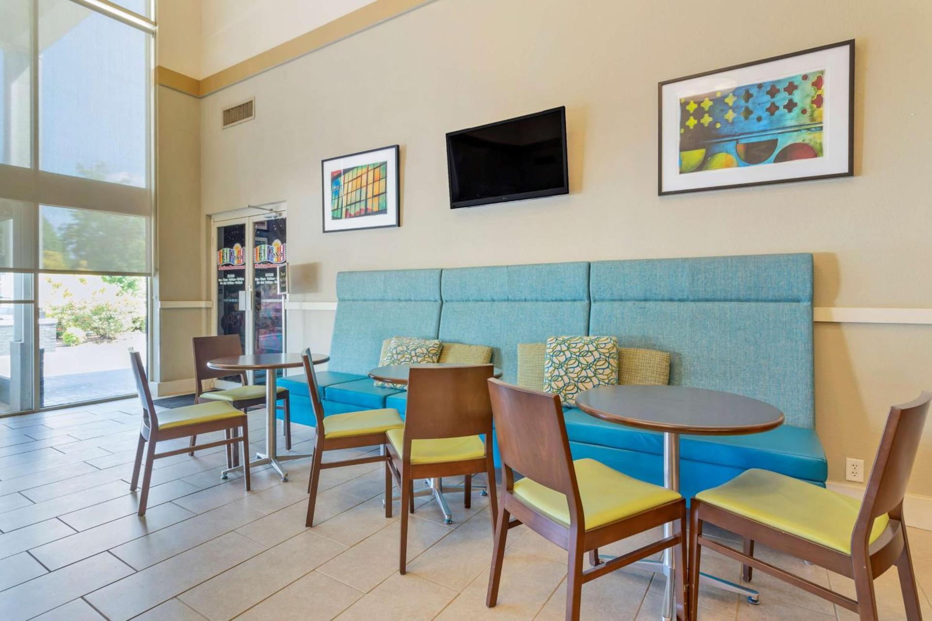Best Western Hendersonville Inn photo 10