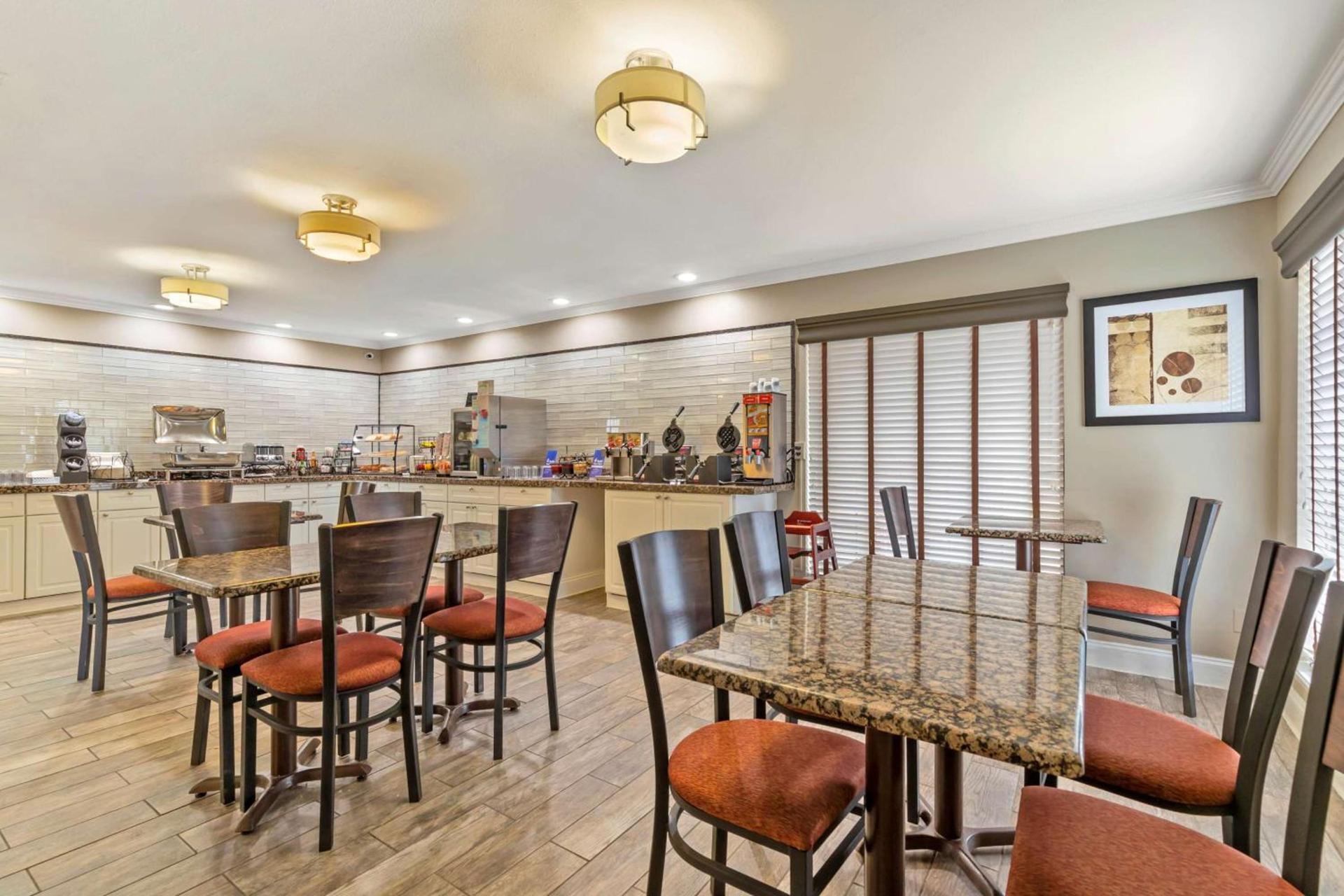 Best Western Brady Inn photo 24