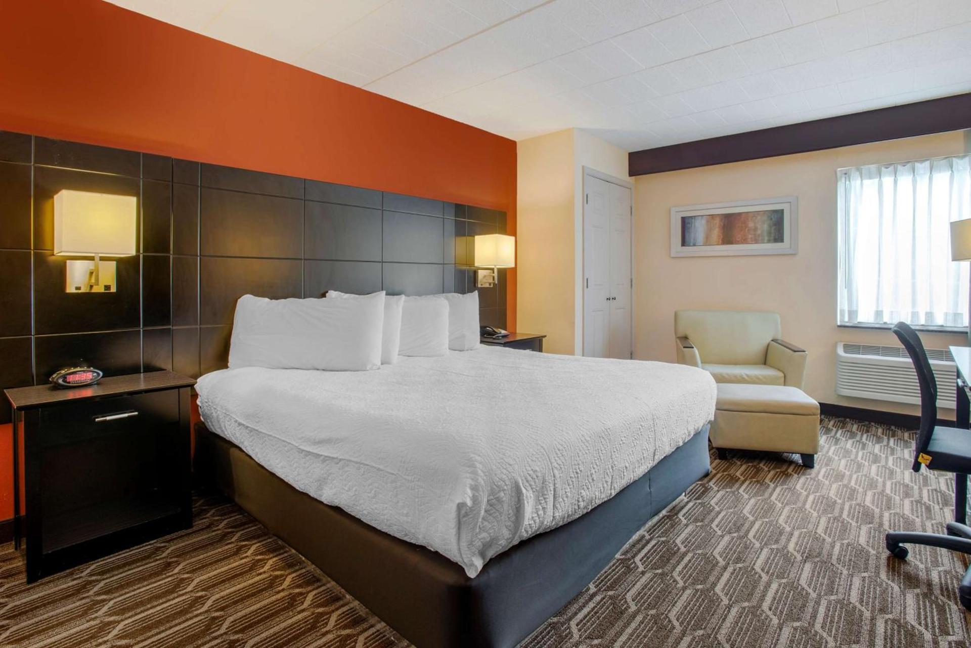 BEST WESTERN PLUS Poconos photo 14