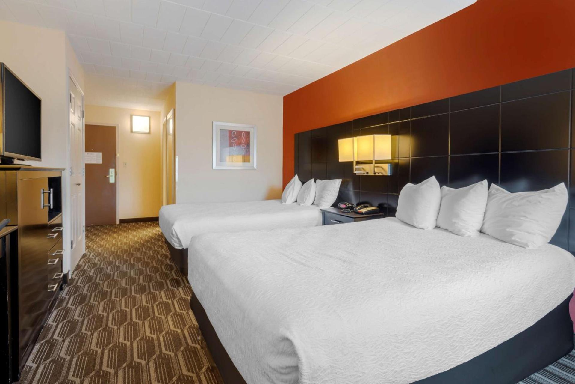 BEST WESTERN PLUS Poconos photo 20