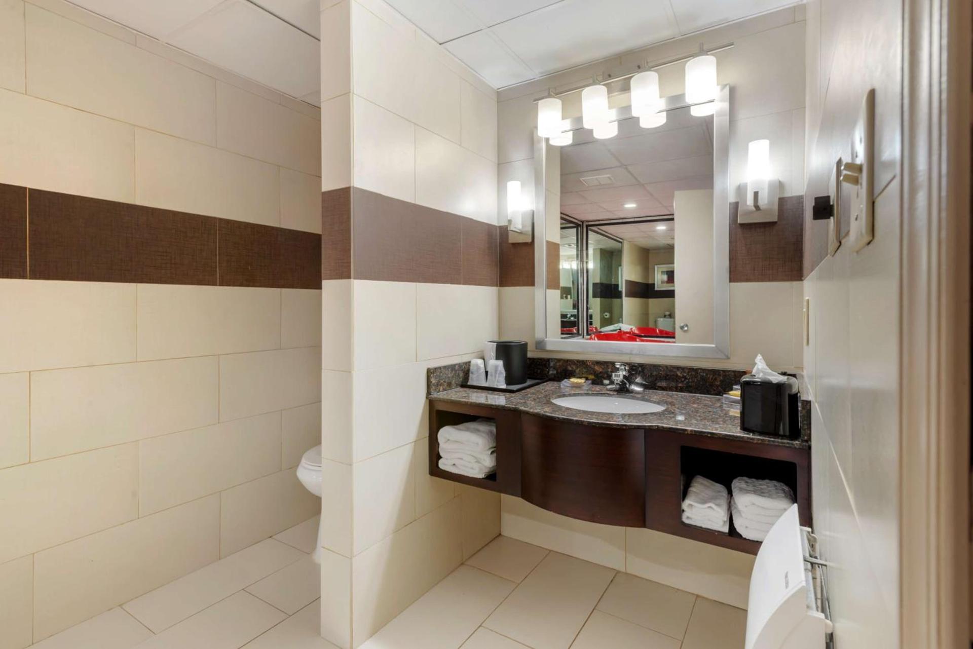 BEST WESTERN PLUS Poconos photo 21