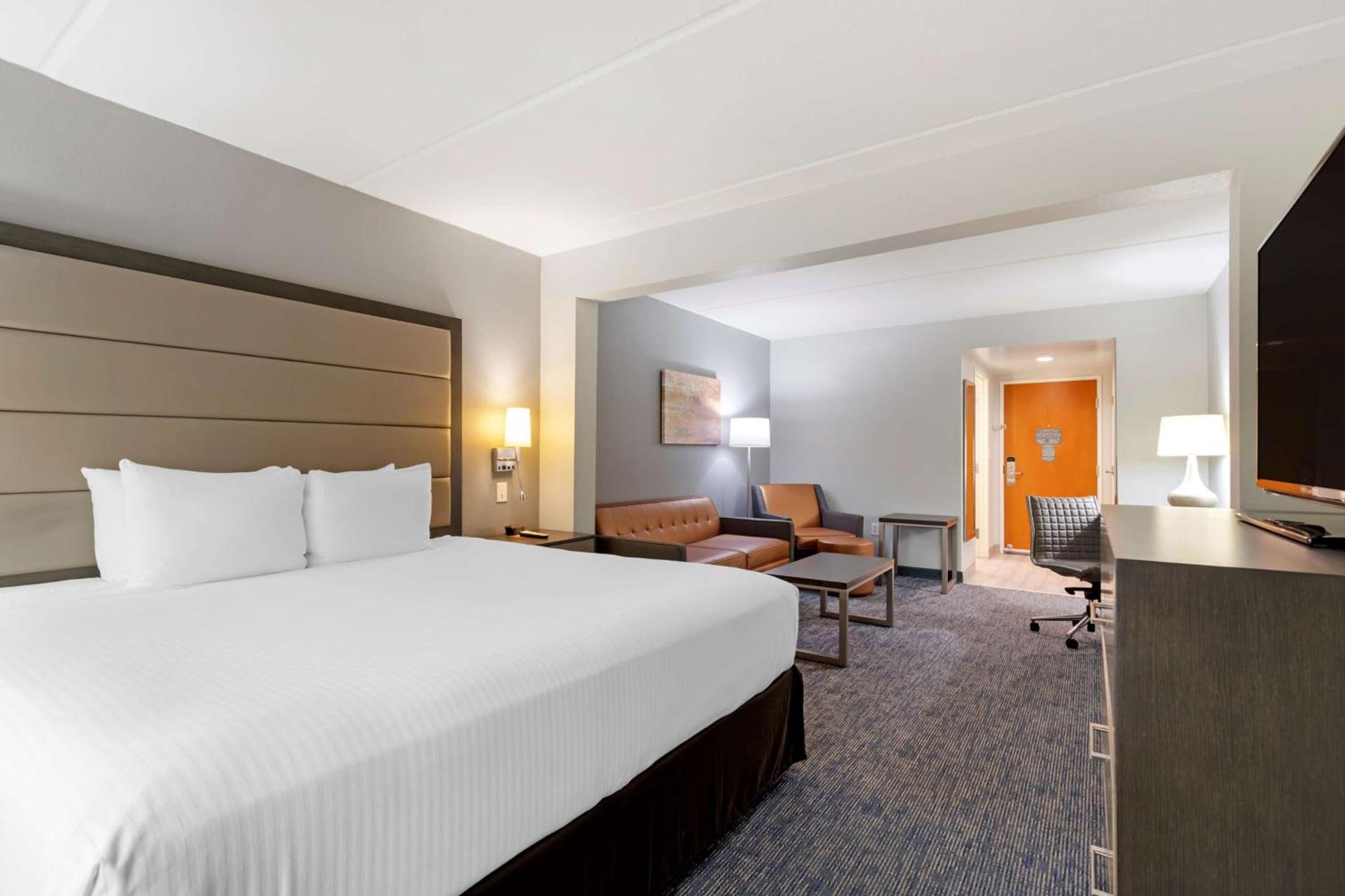 Best Western Plus McAllen Airport Hotel photo 14