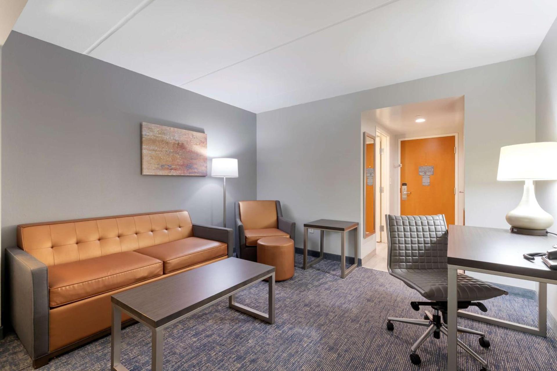 Best Western Plus McAllen Airport Hotel photo 15